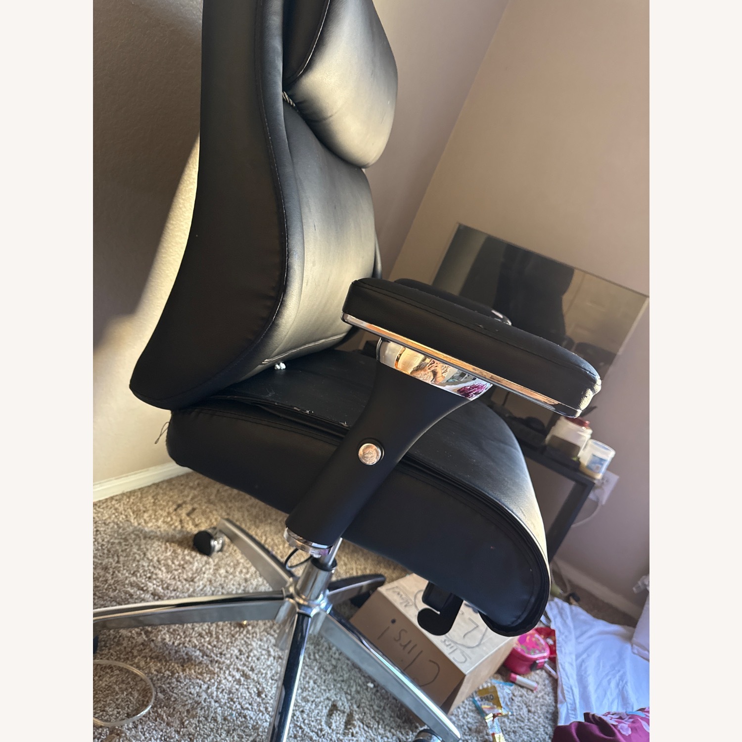 Office chair  - image-2