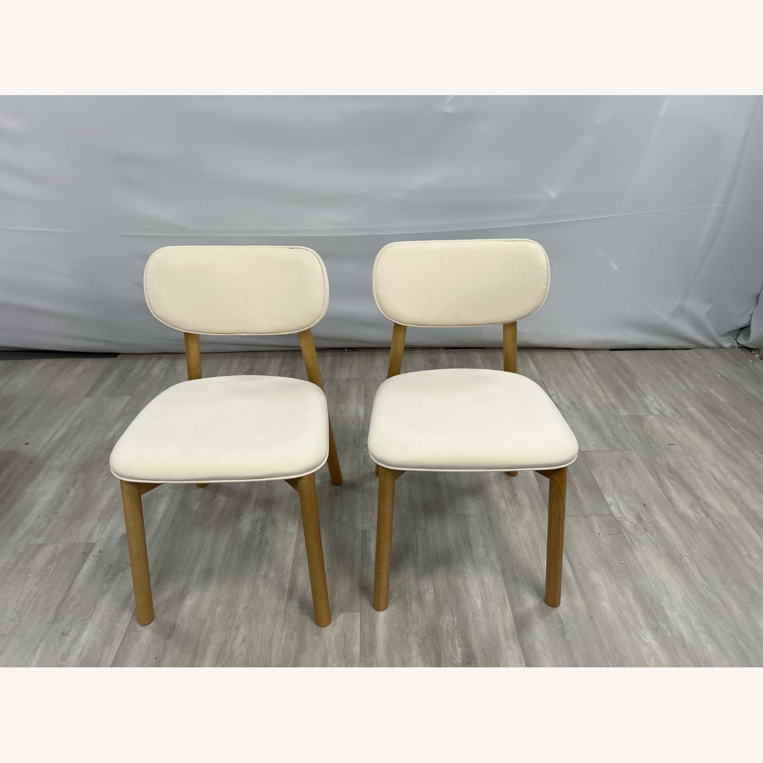 Hoft Homes Werner Dining Table and Maia Dining Chairs - image-6