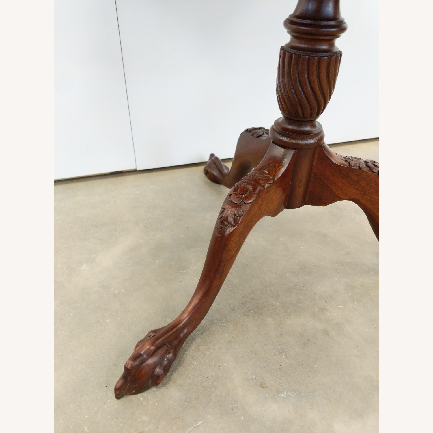 Antique Tilt Top "Pie Crust" Side Table - image-7