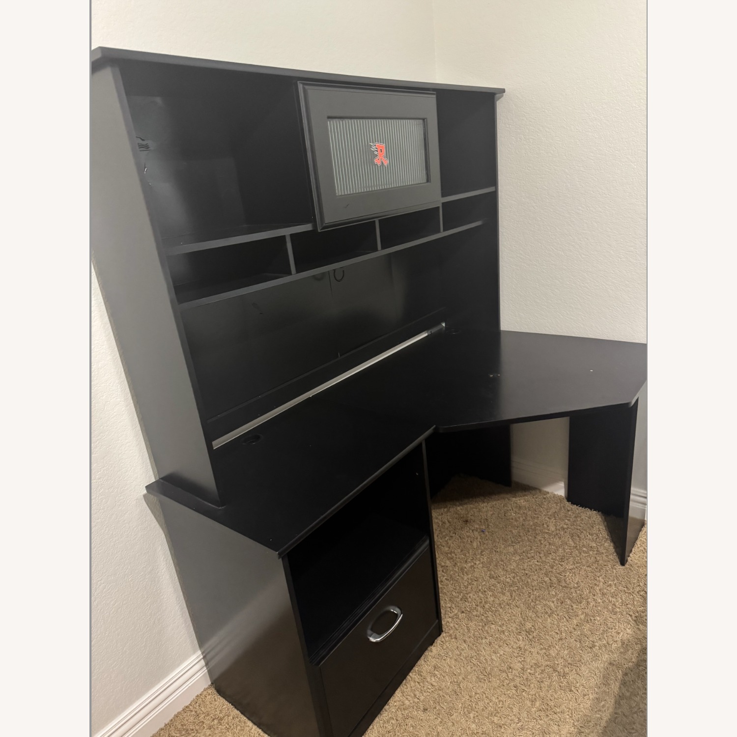 L-Shaped Corner Desk with Hutch - image-4