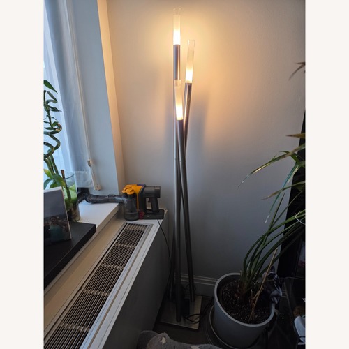 Used Silver Metal Modern Floor Lamp for sale on AptDeco
