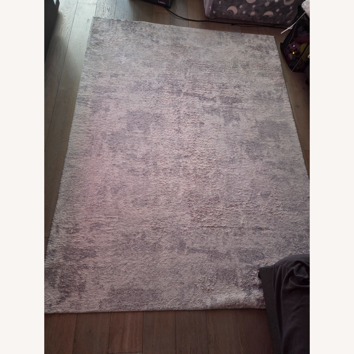Machine Washable, Soft, Gray Area Rug 5' x 7' - image-1
