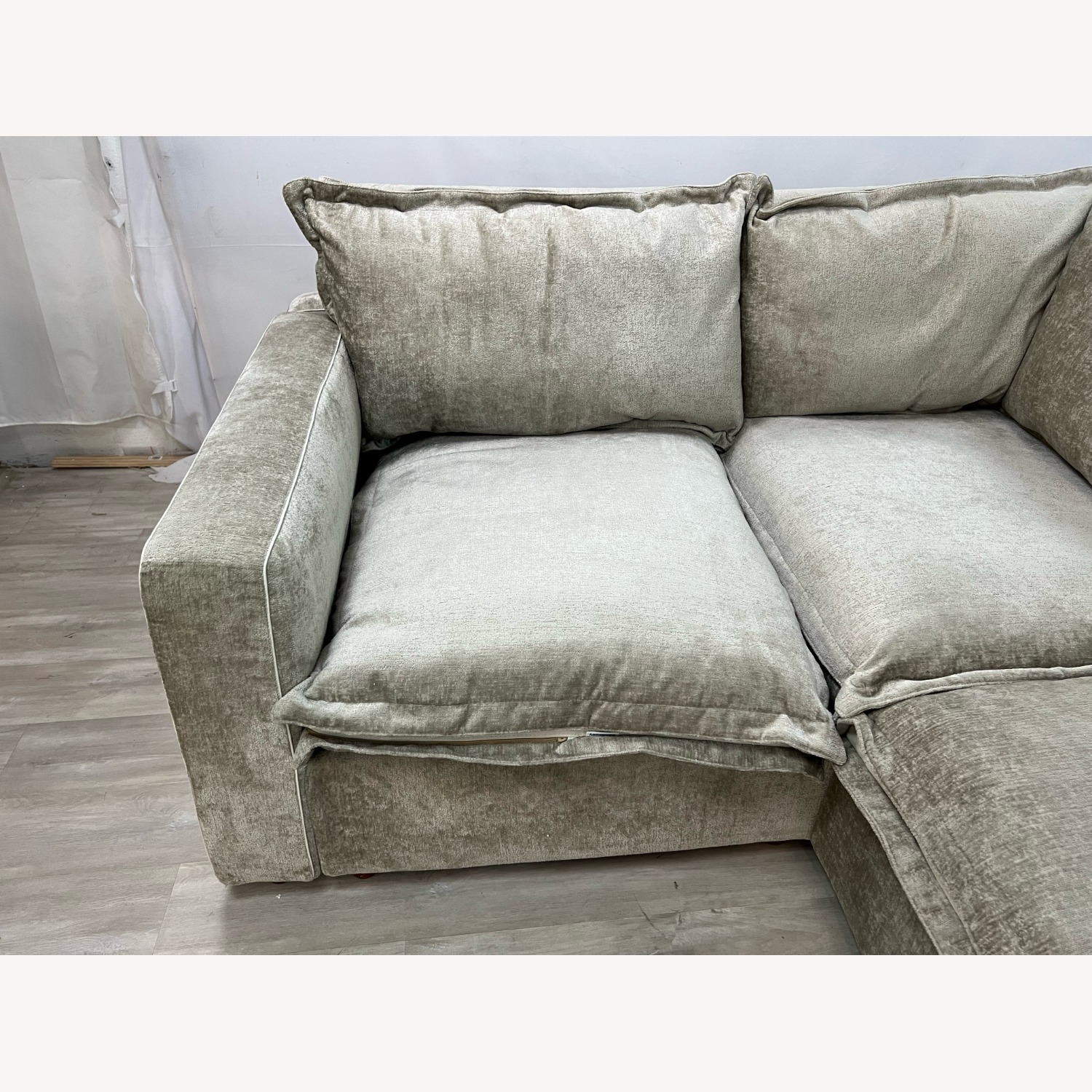 HomeBody Luxe L-Shape Sectional - image-5