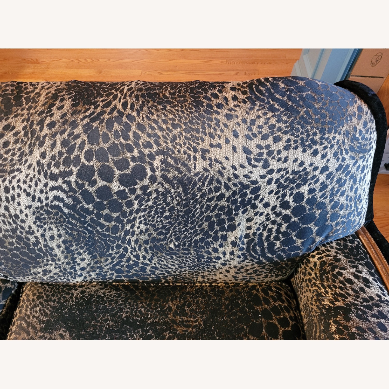 Art Deco Sofa - image-4