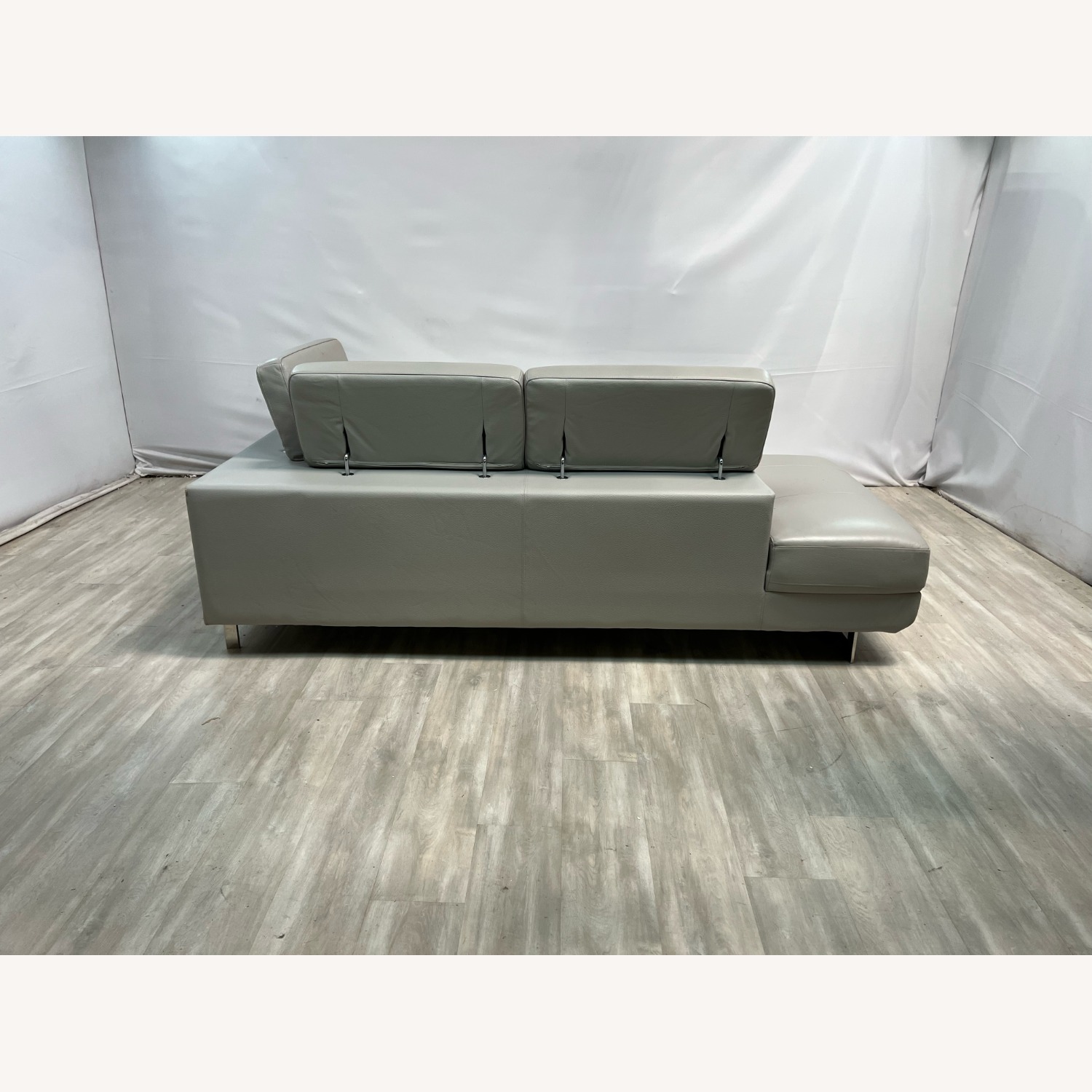 Orren Ellis Keyesport Upholstered Sectional - image-9