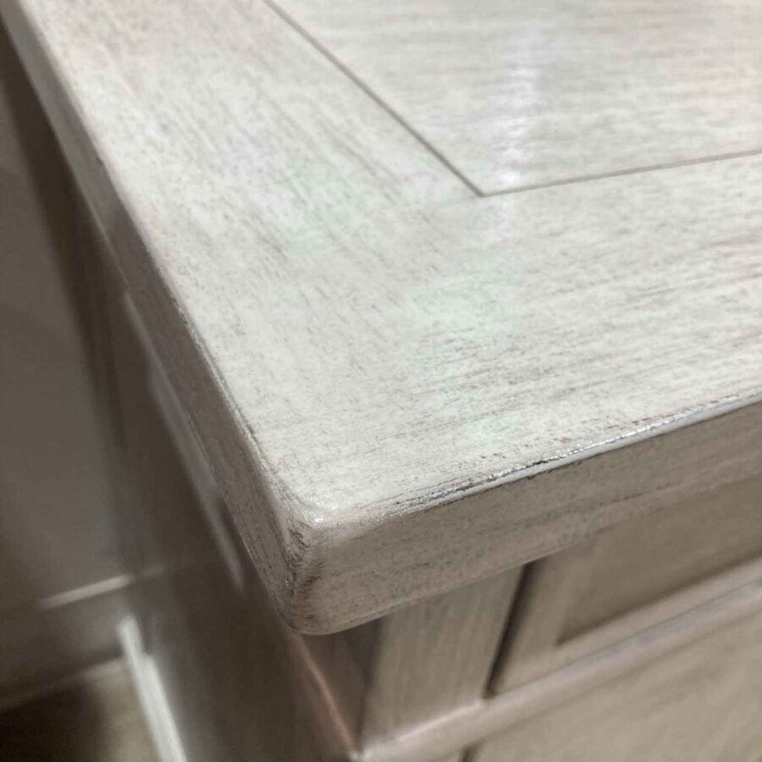 Oyster Bay Kings Point Large Media Console - image-7