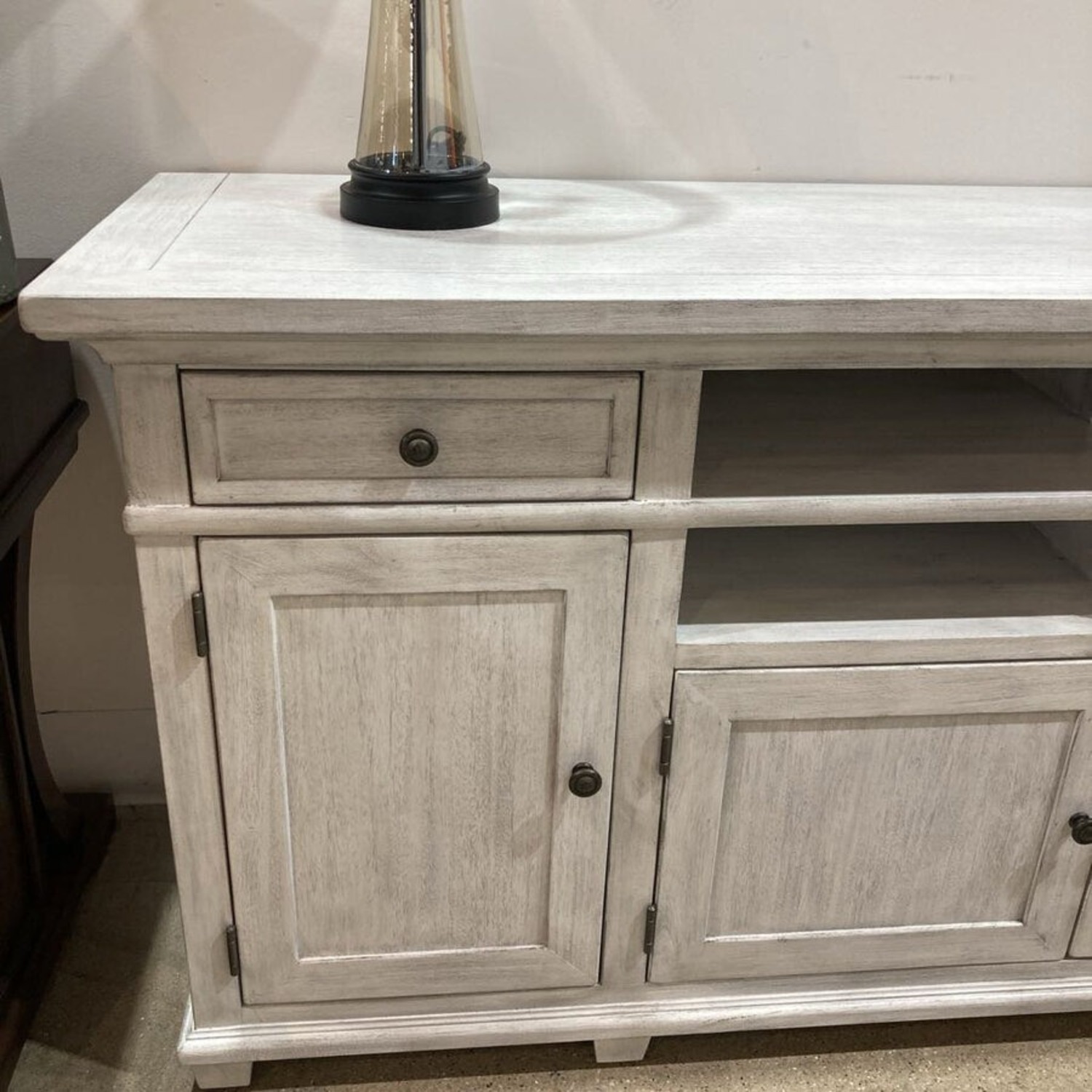 Oyster Bay Kings Point Large Media Console - image-3