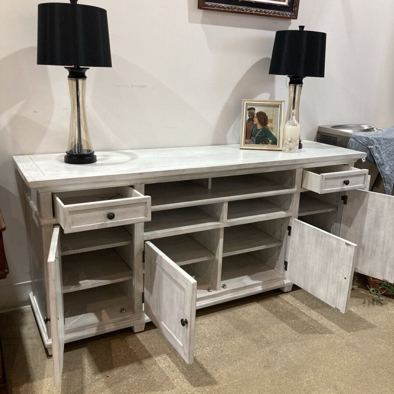 Oyster Bay Kings Point Large Media Console - image-4