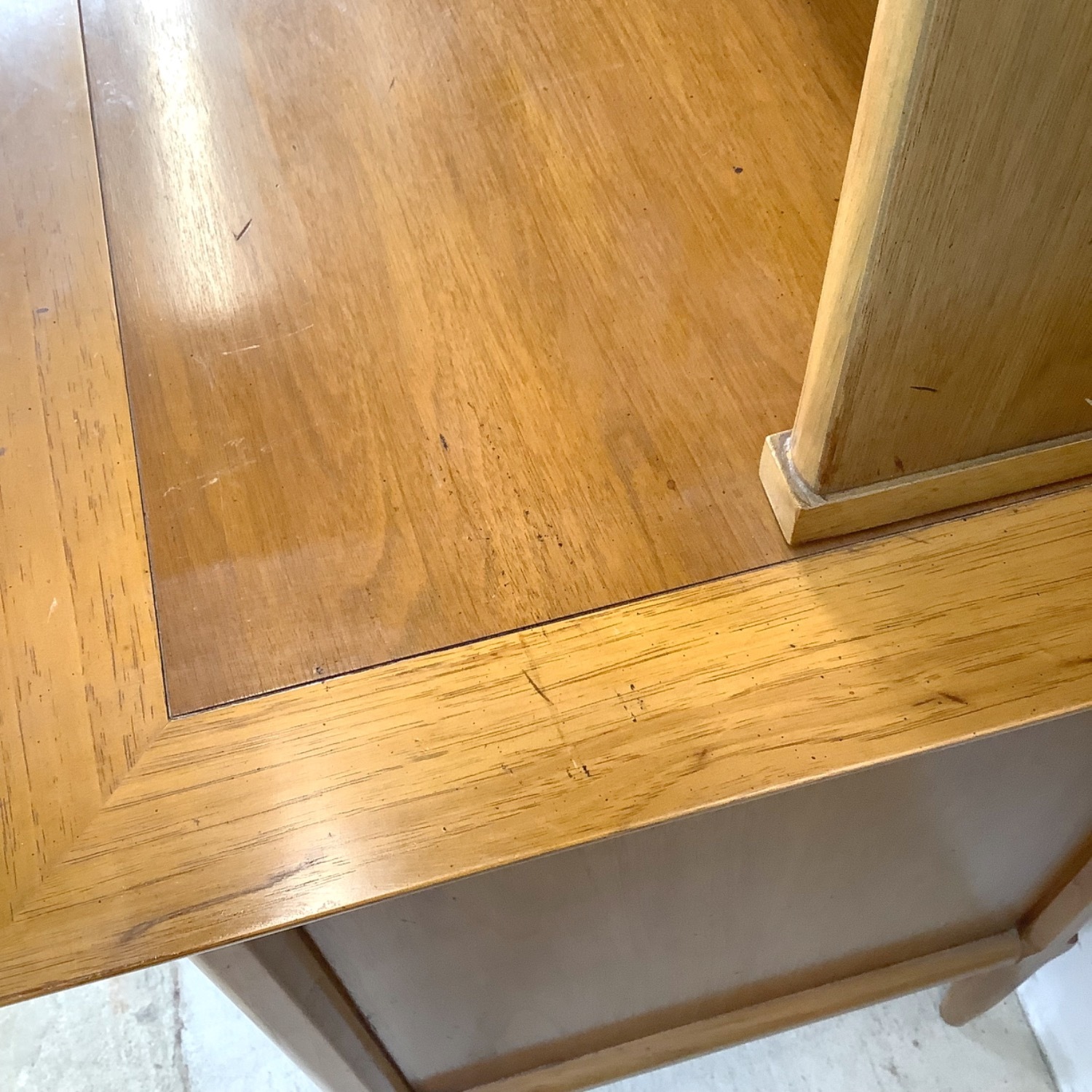 Tomlinson Sophisticate Mid-Century Modern Hutch - image-15