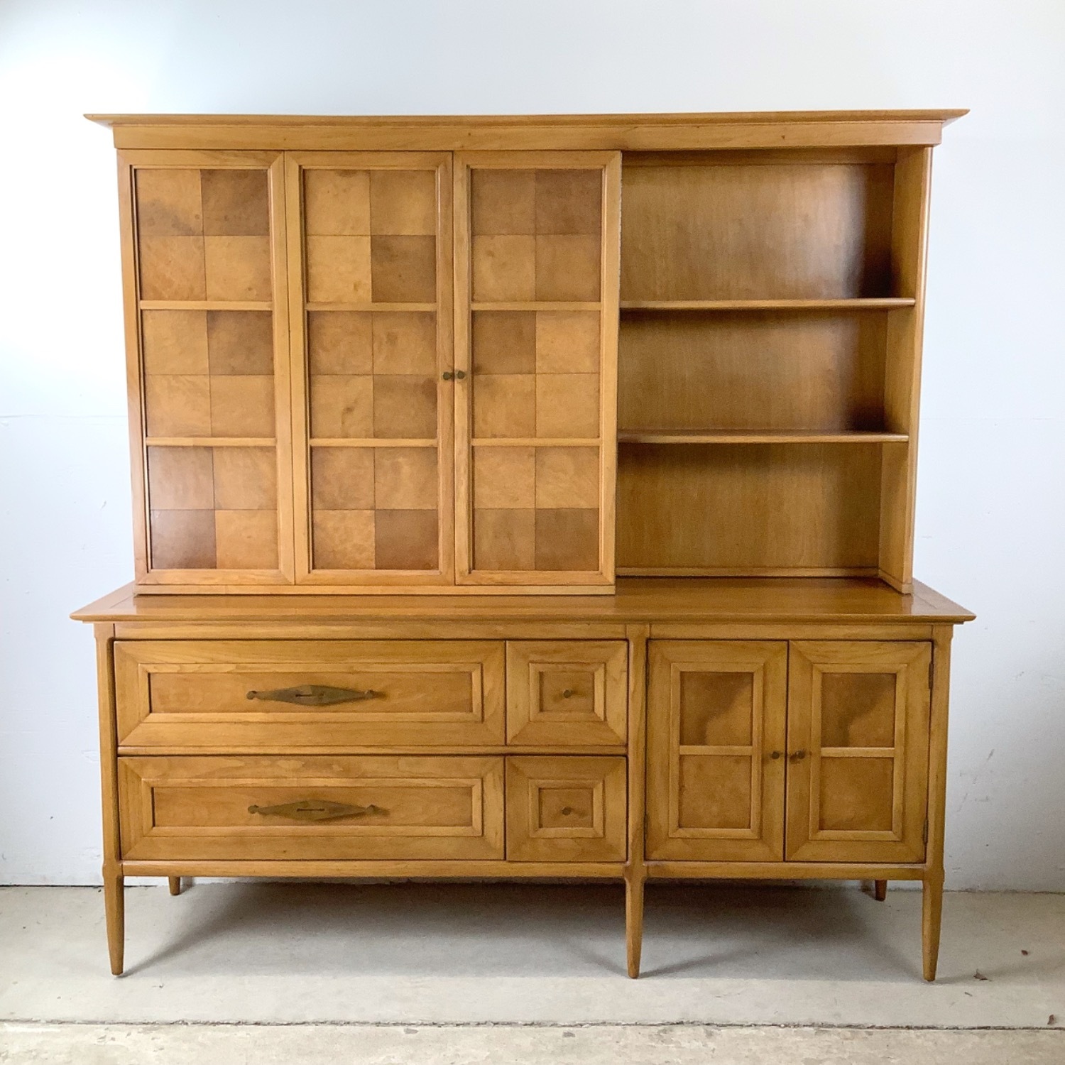 Tomlinson Sophisticate Mid-Century Modern Hutch - image-1