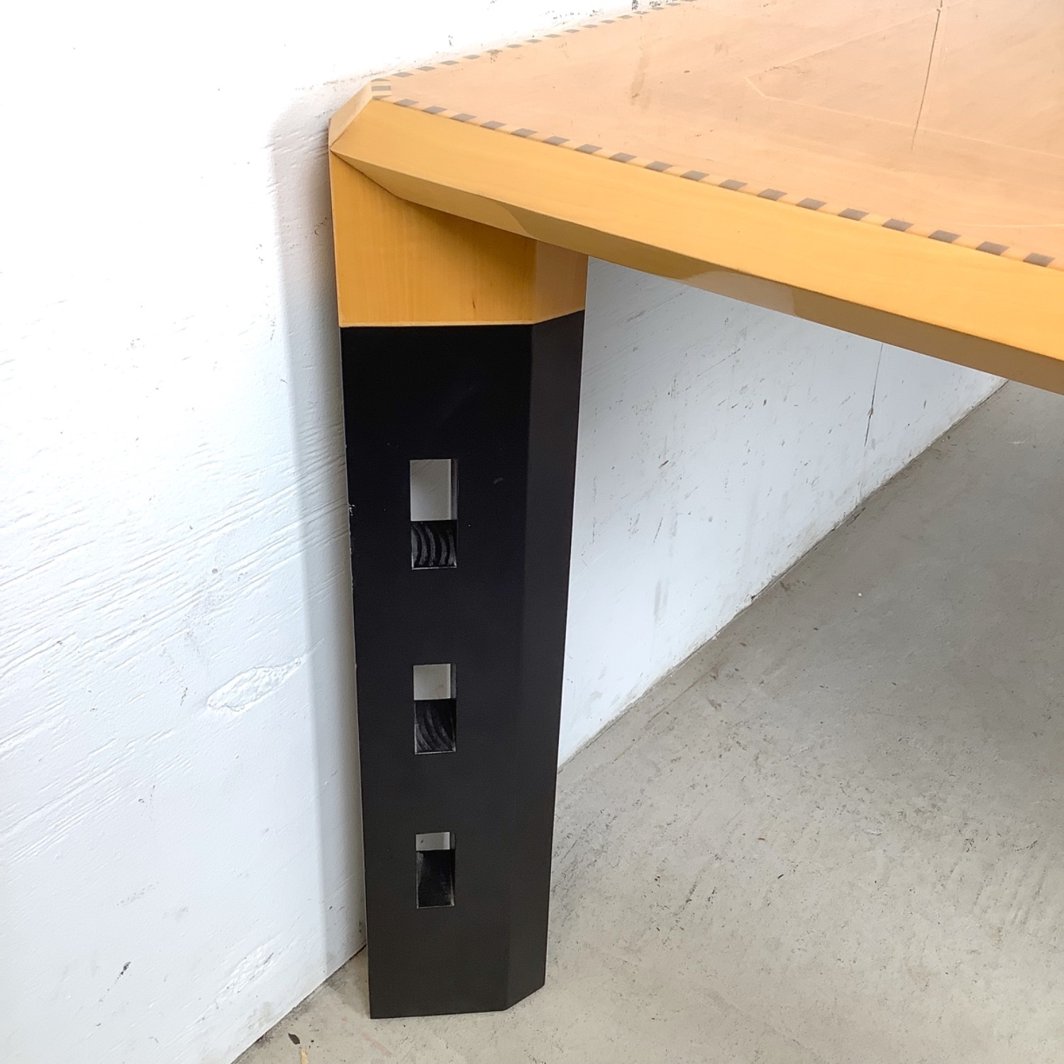 Sawaya & Moroni Modern Italian Dining Table - image-16