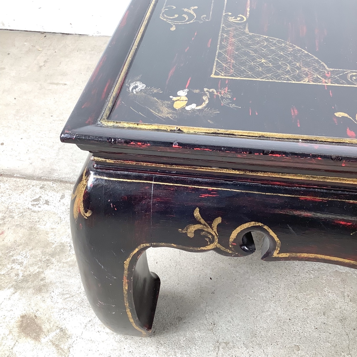 Black Lacquer Decorative Cocktail Table - image-11