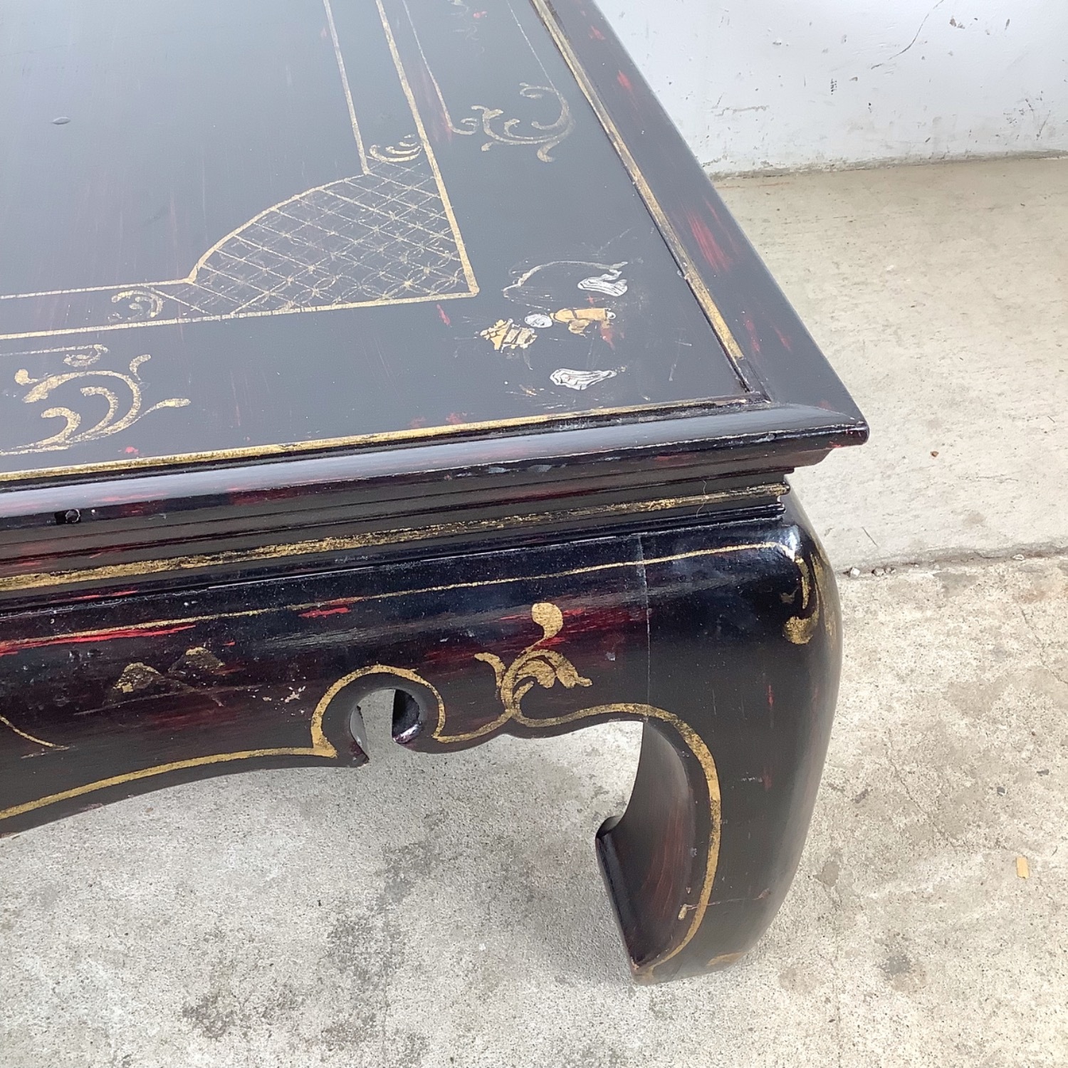 Black Lacquer Decorative Cocktail Table - image-19