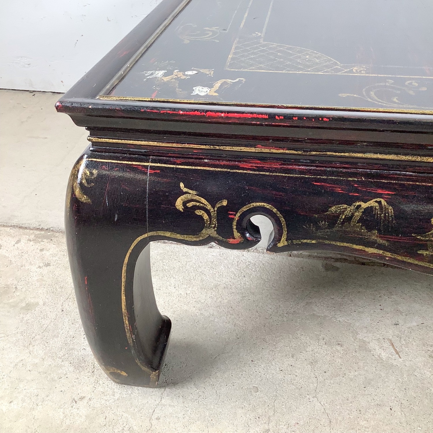 Black Lacquer Decorative Cocktail Table - image-16