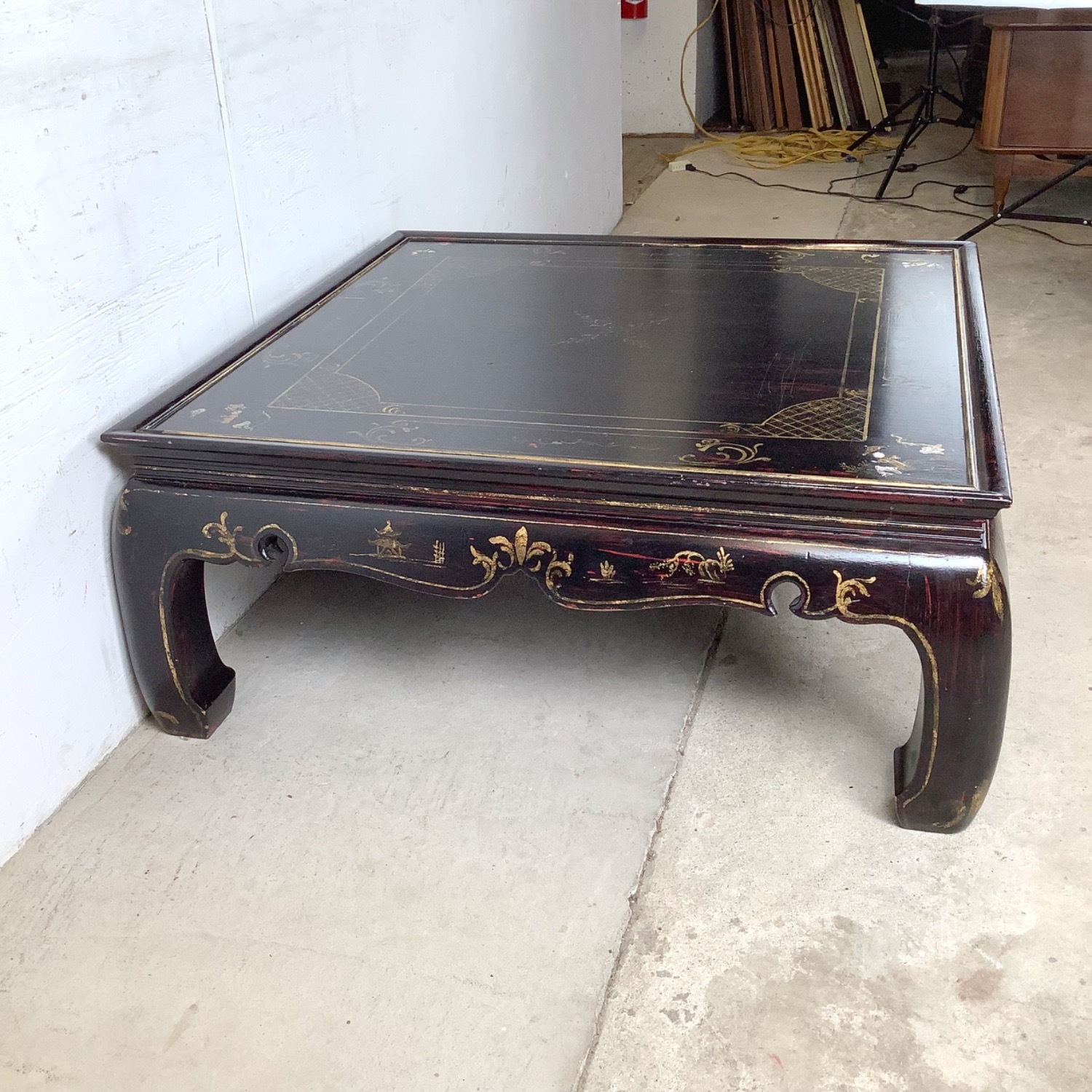 Black Lacquer Decorative Cocktail Table - image-8