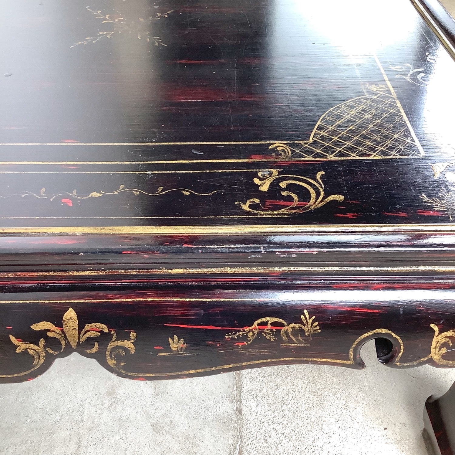 Black Lacquer Decorative Cocktail Table - image-14