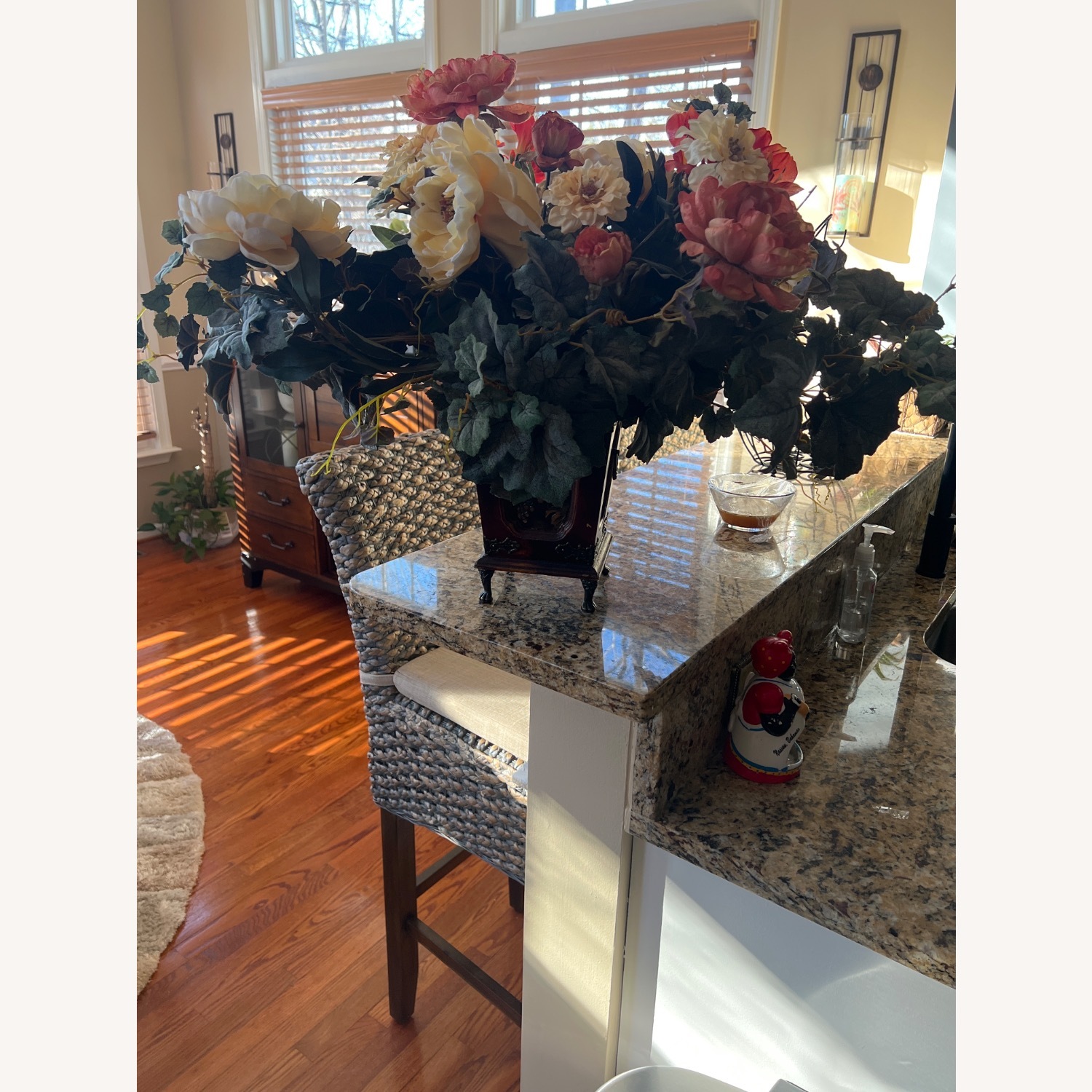 Dining Table Flower Centerpiece - image-2