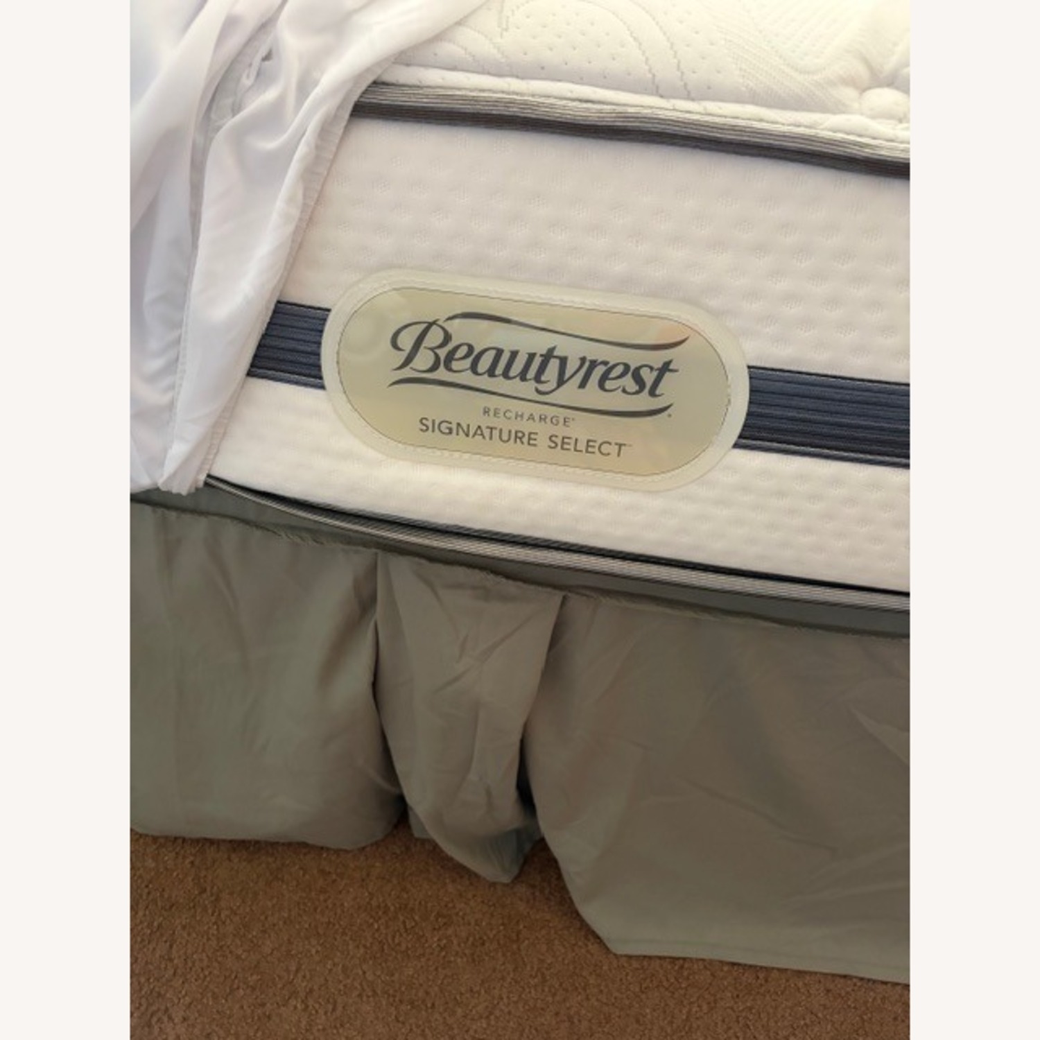 Quality Queen Bed W Headboard - image-3