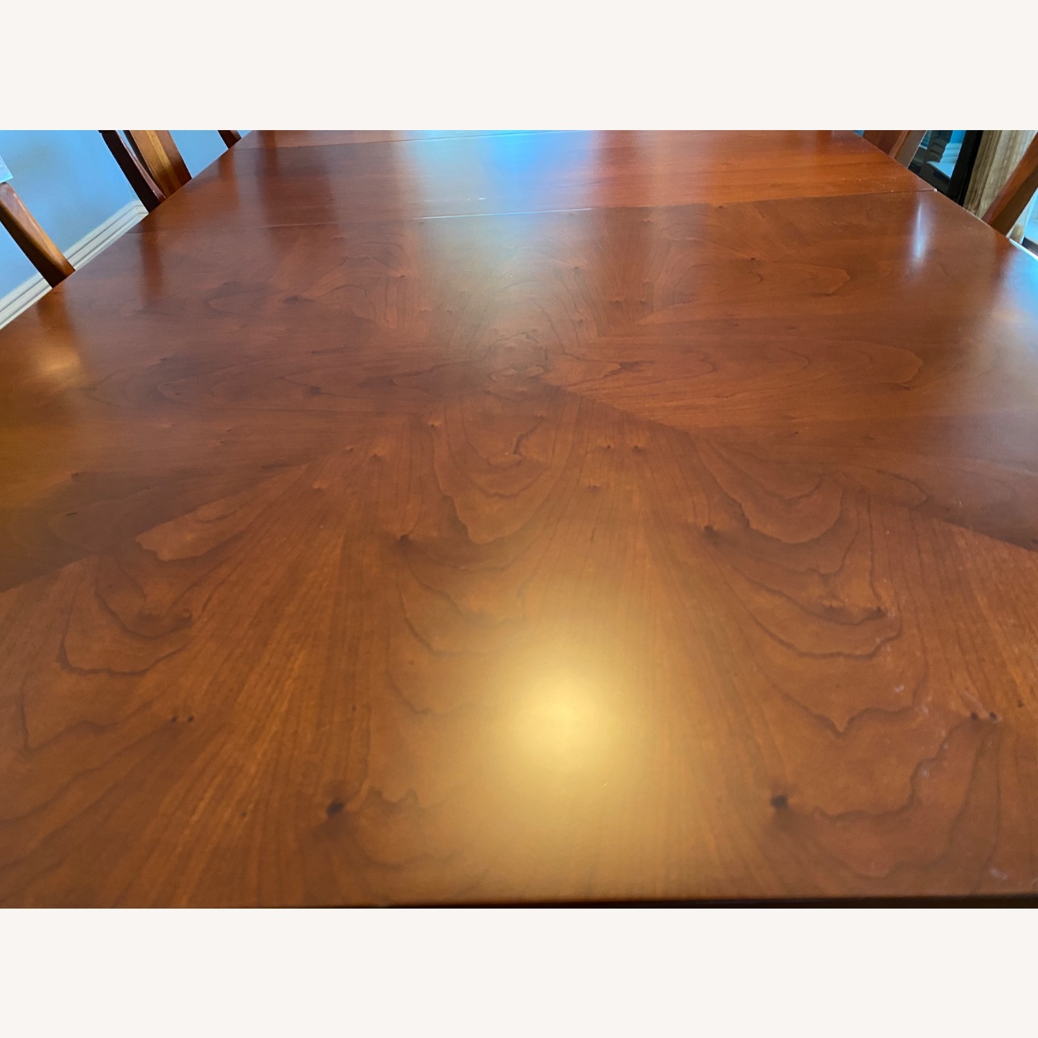 Ethan Allen Medallion Collection Dining Set - image-6