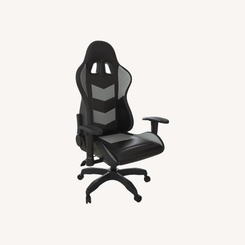Used Lynxtyn Gaming Chair for sale on AptDeco