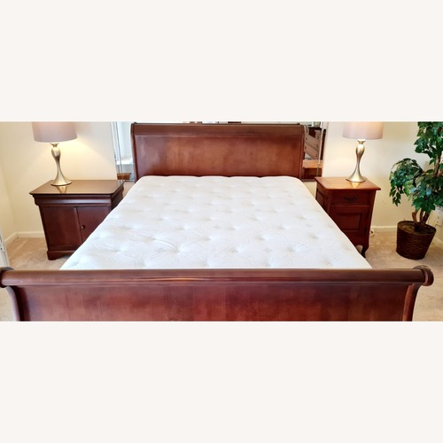 Used Wood Queen Sleigh Bed – Cherry Finish for sale on AptDeco