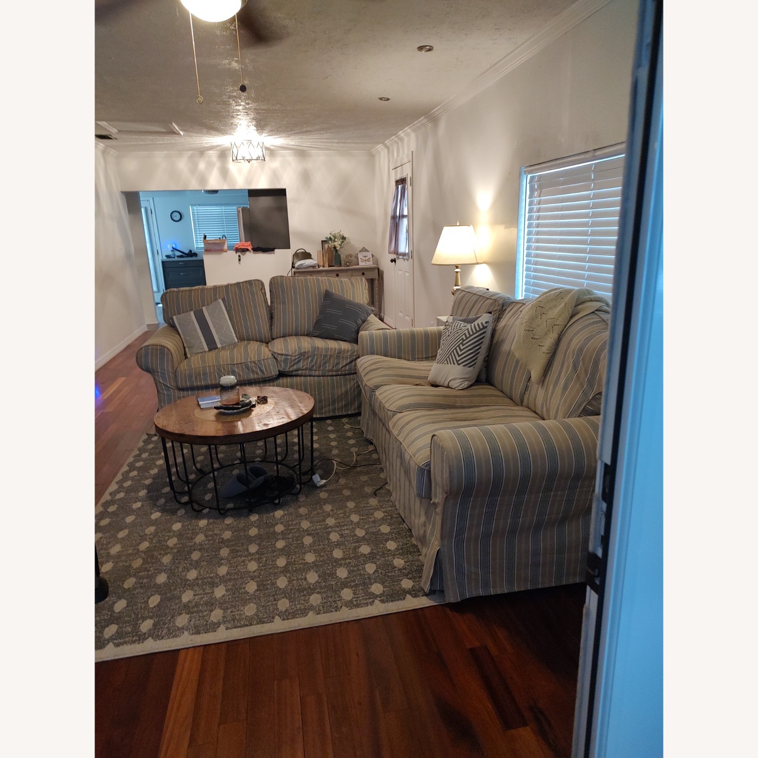  3+ Seater Sofa - image-2