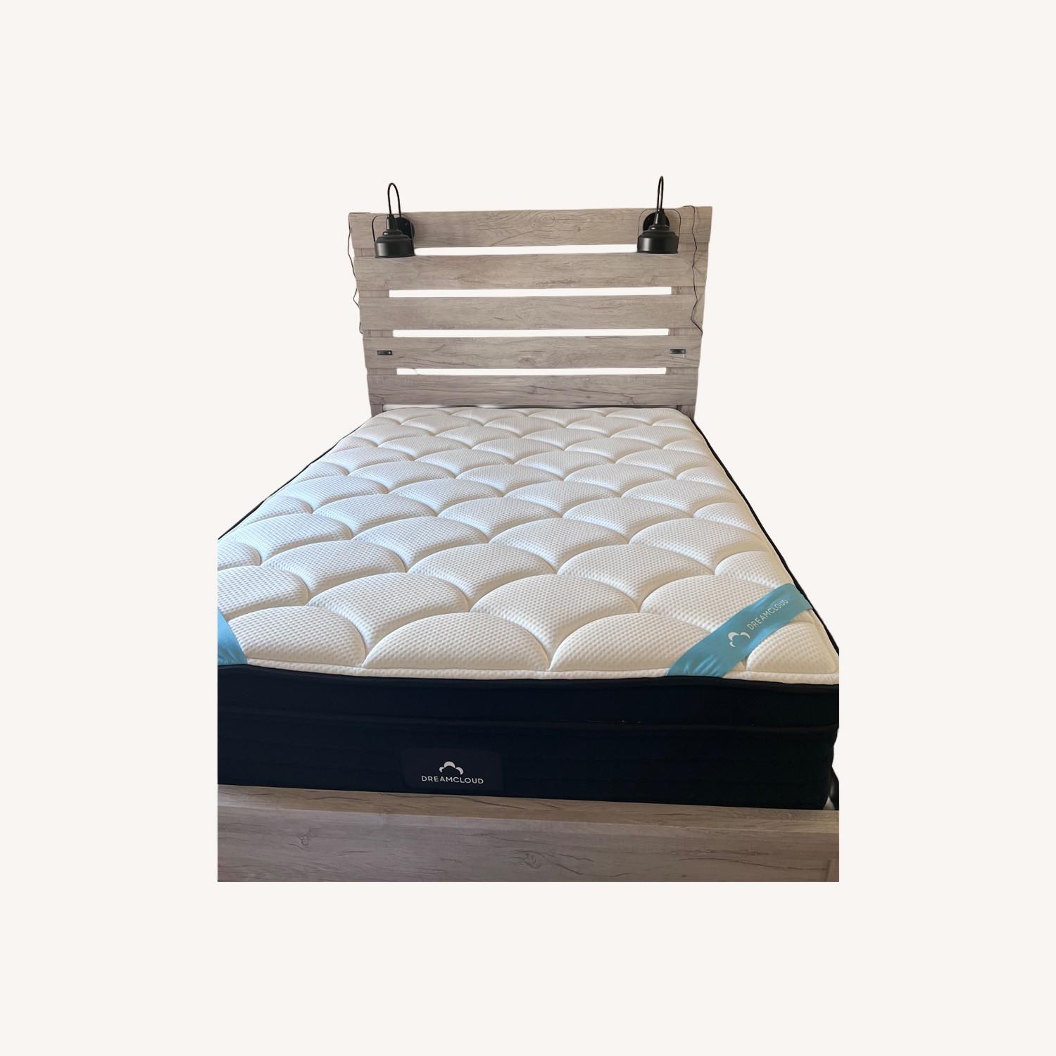 Dream Cloud Queen Bed - image-0