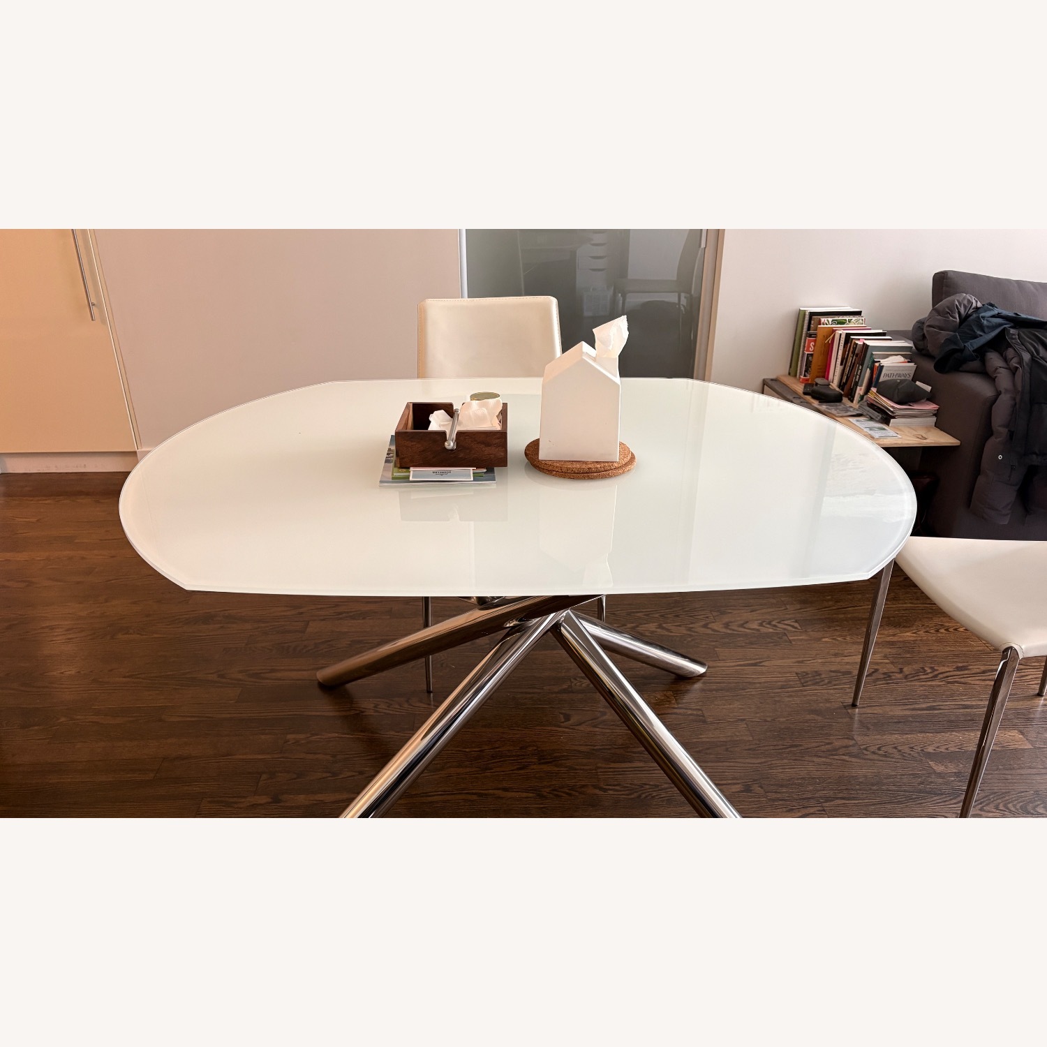 Expandable Modani Mirrored Glass Table - image-2