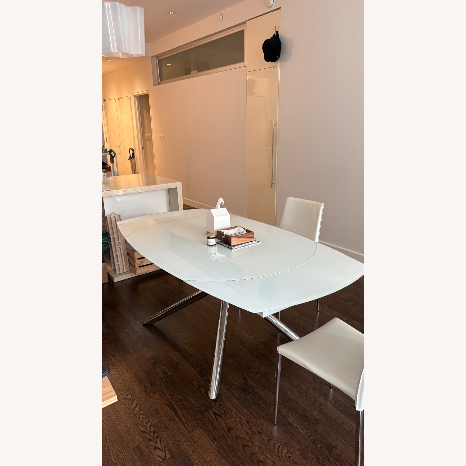 Expandable Modani Mirrored Glass Table - image-4