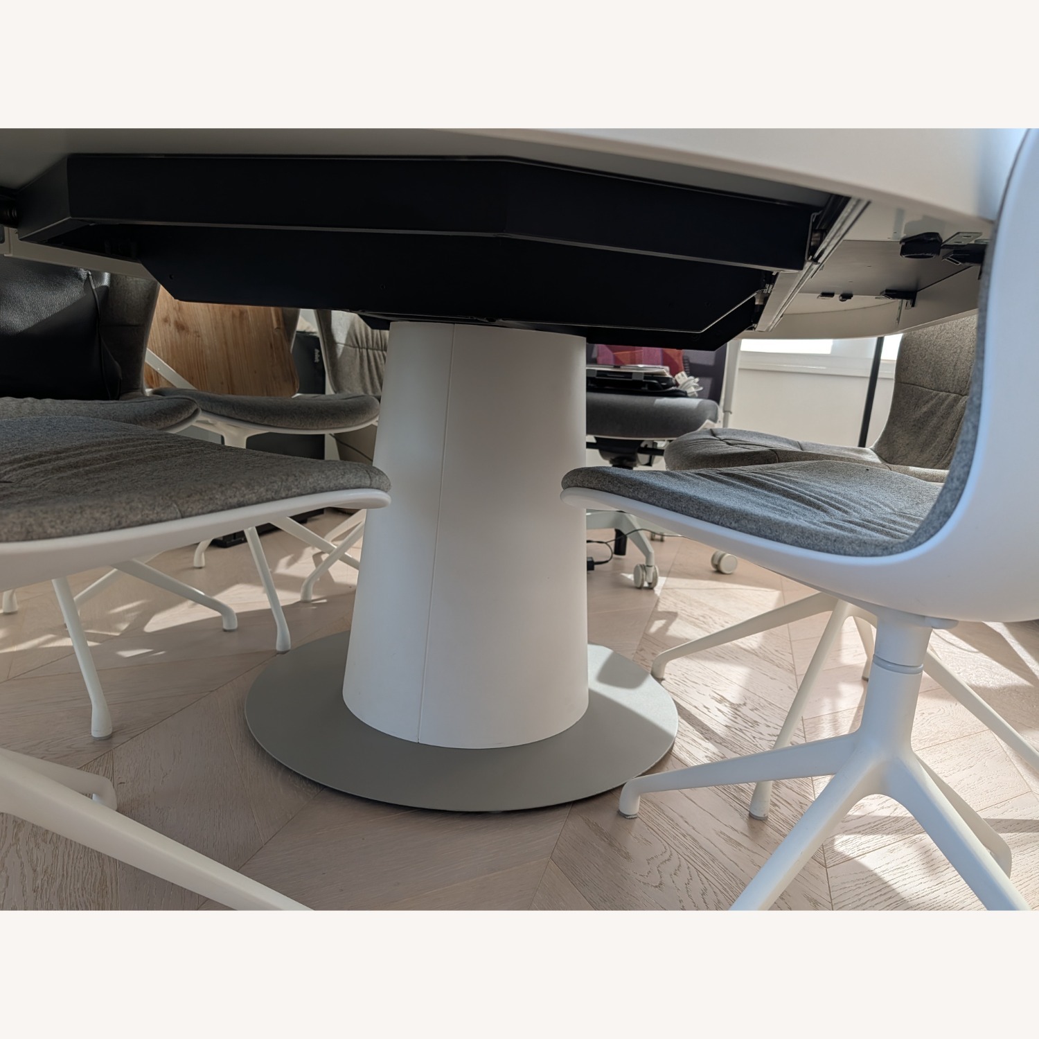 Boconcept Granada Extendable Dining Table - image-3