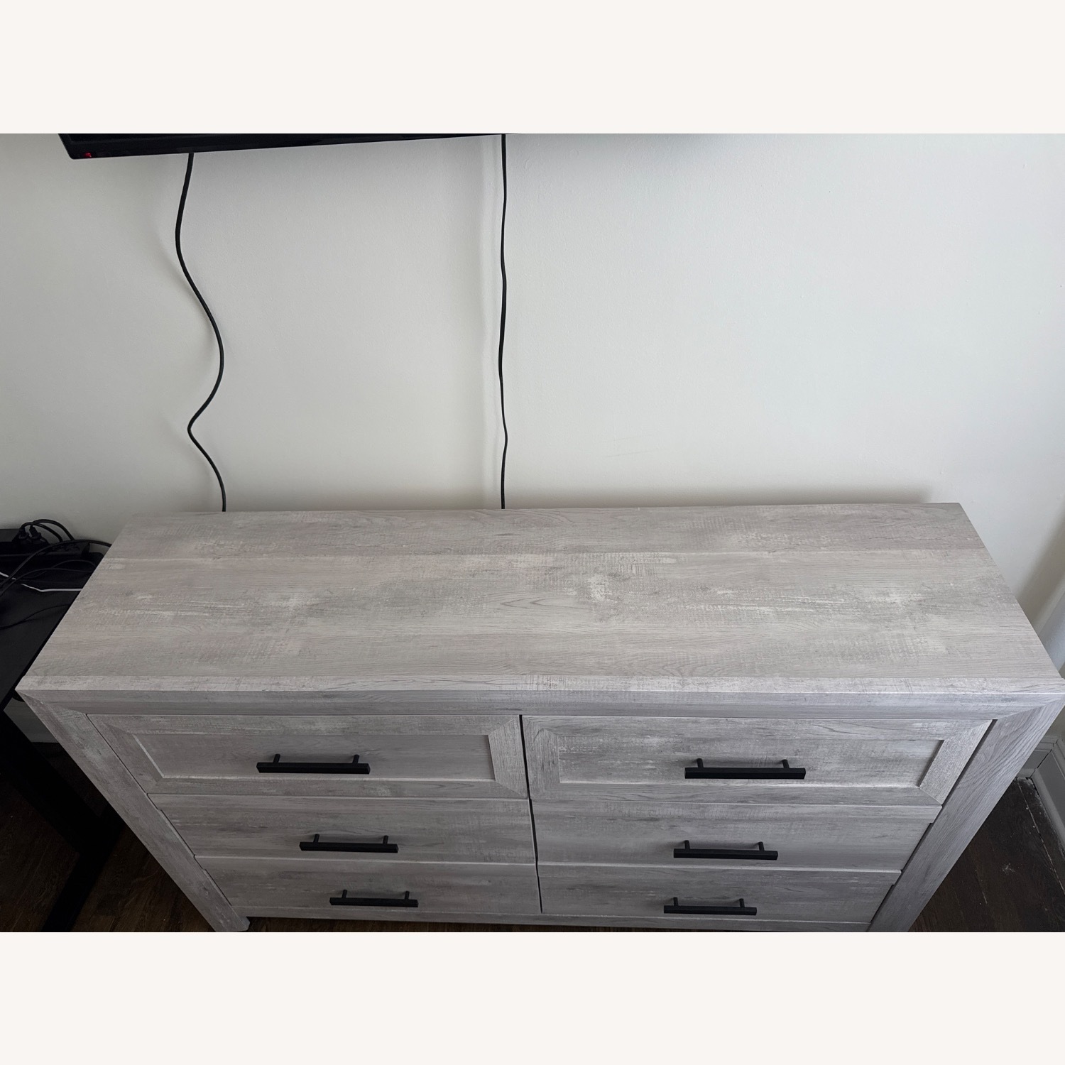 Calvin White 6 Drawer Dresser - image-4