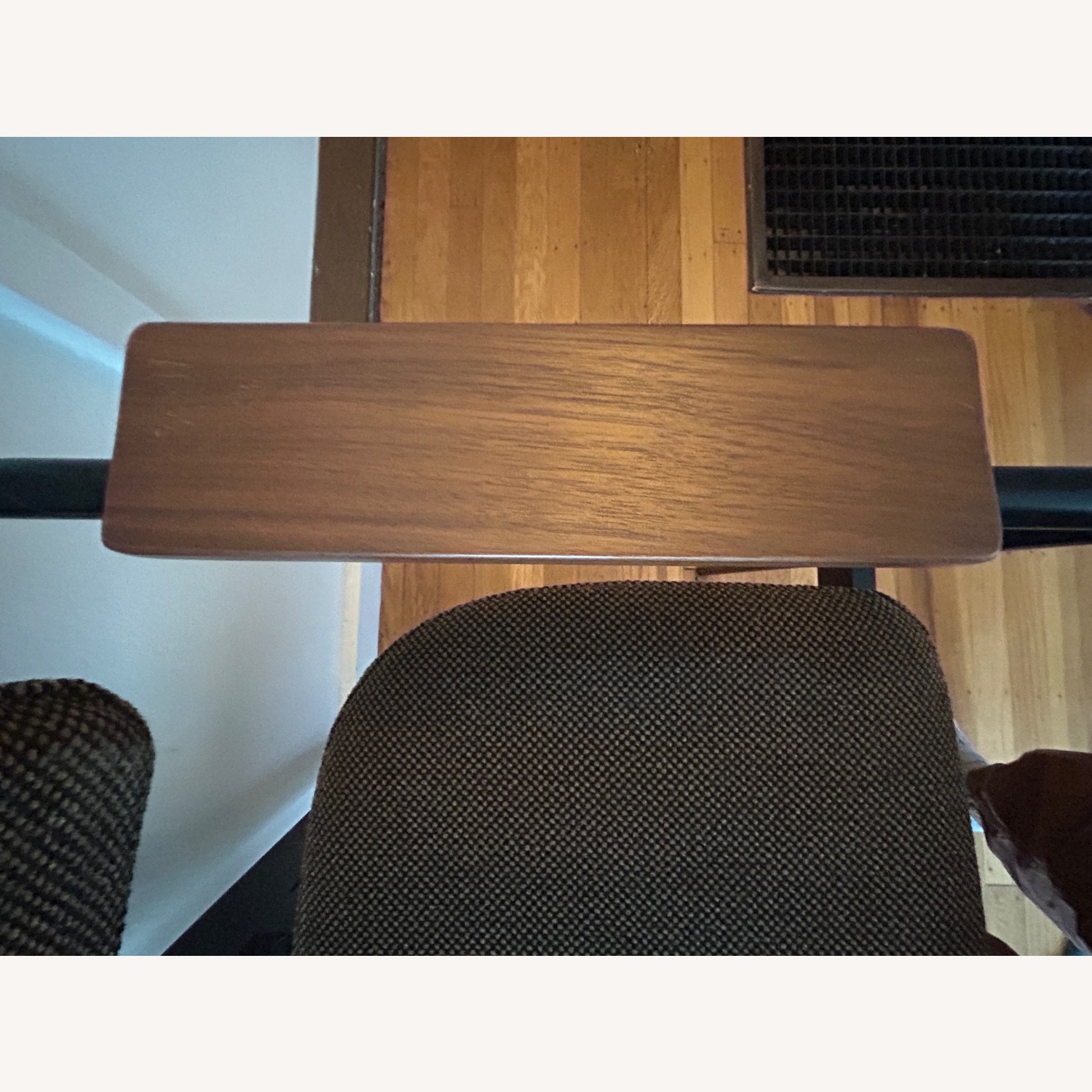 Herman Miller Betwixt Bench - image-6