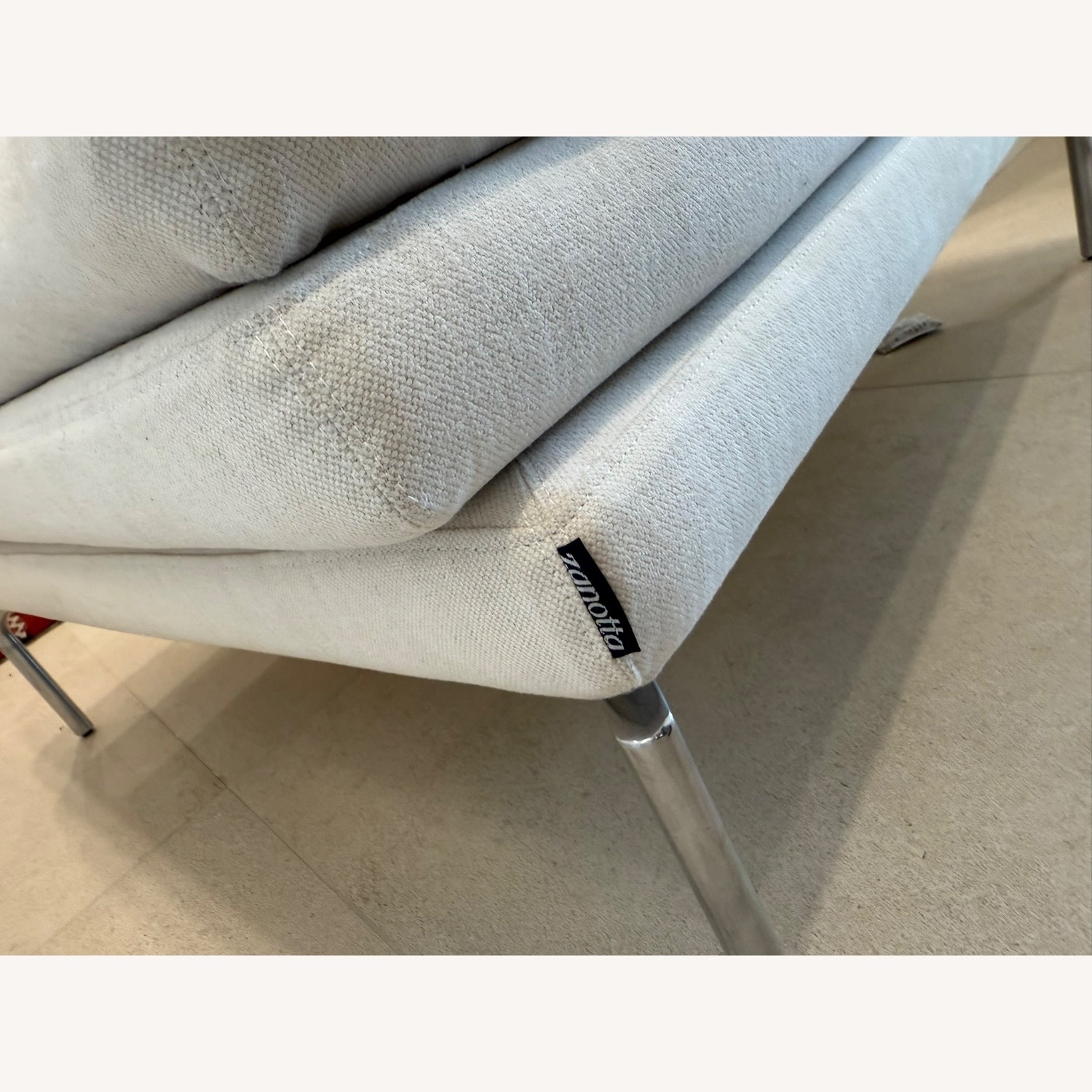 Zanotta William white Footstool  - image-2