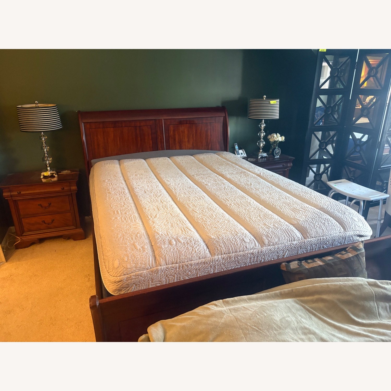 Modern King Size Sleigh Bed - image-2