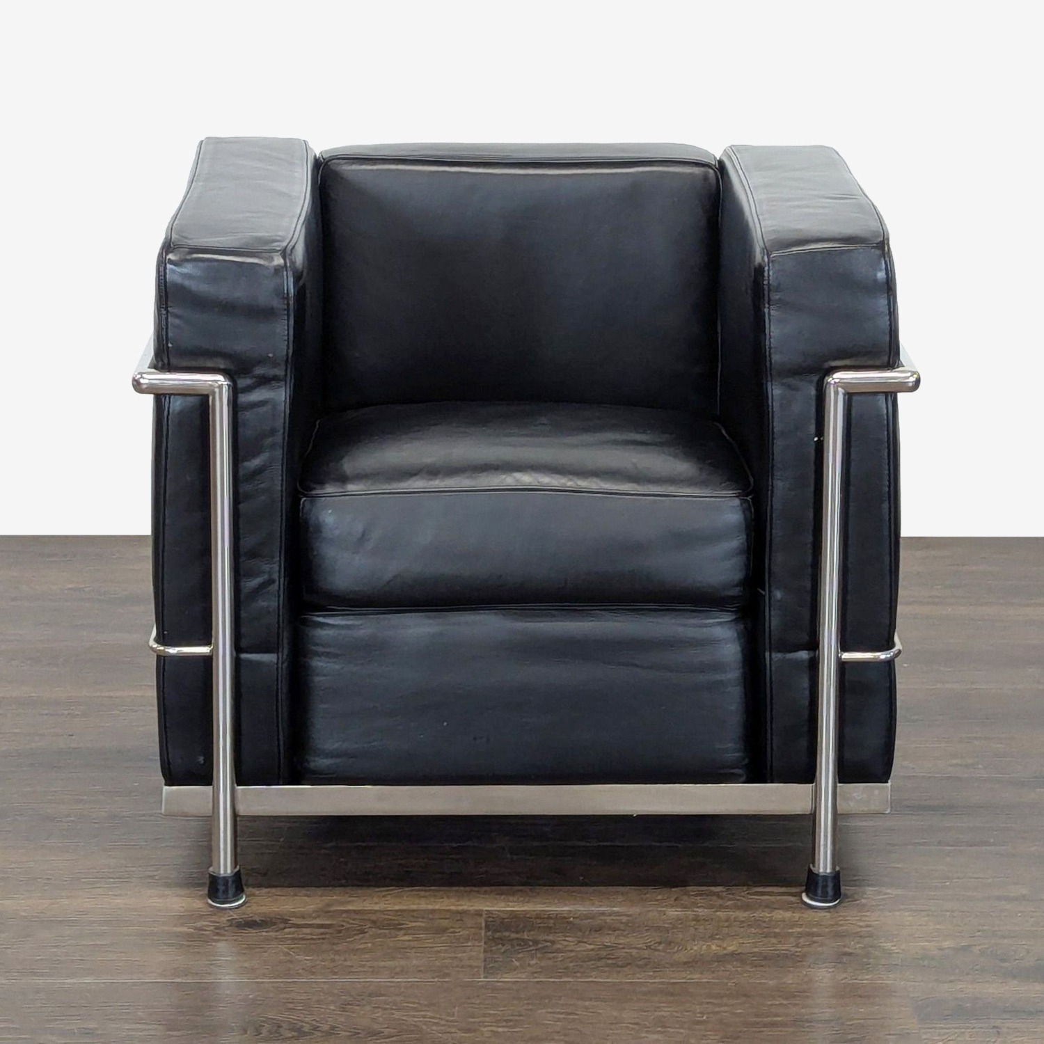 Design Within Reach LC2 Petit Modele Modern Black Armchair - image-2