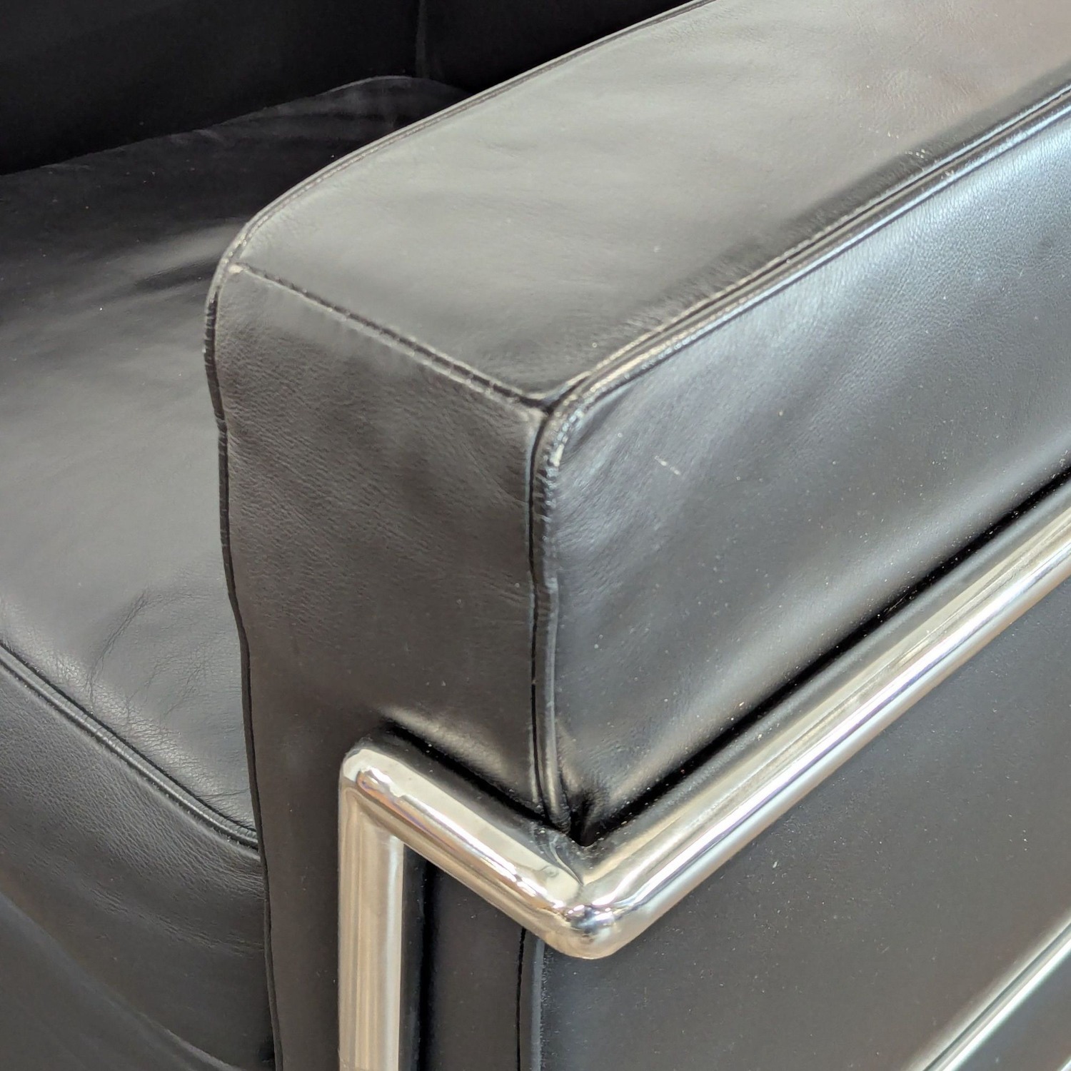 Design Within Reach LC2 Petit Modele Modern Black Armchair - image-7