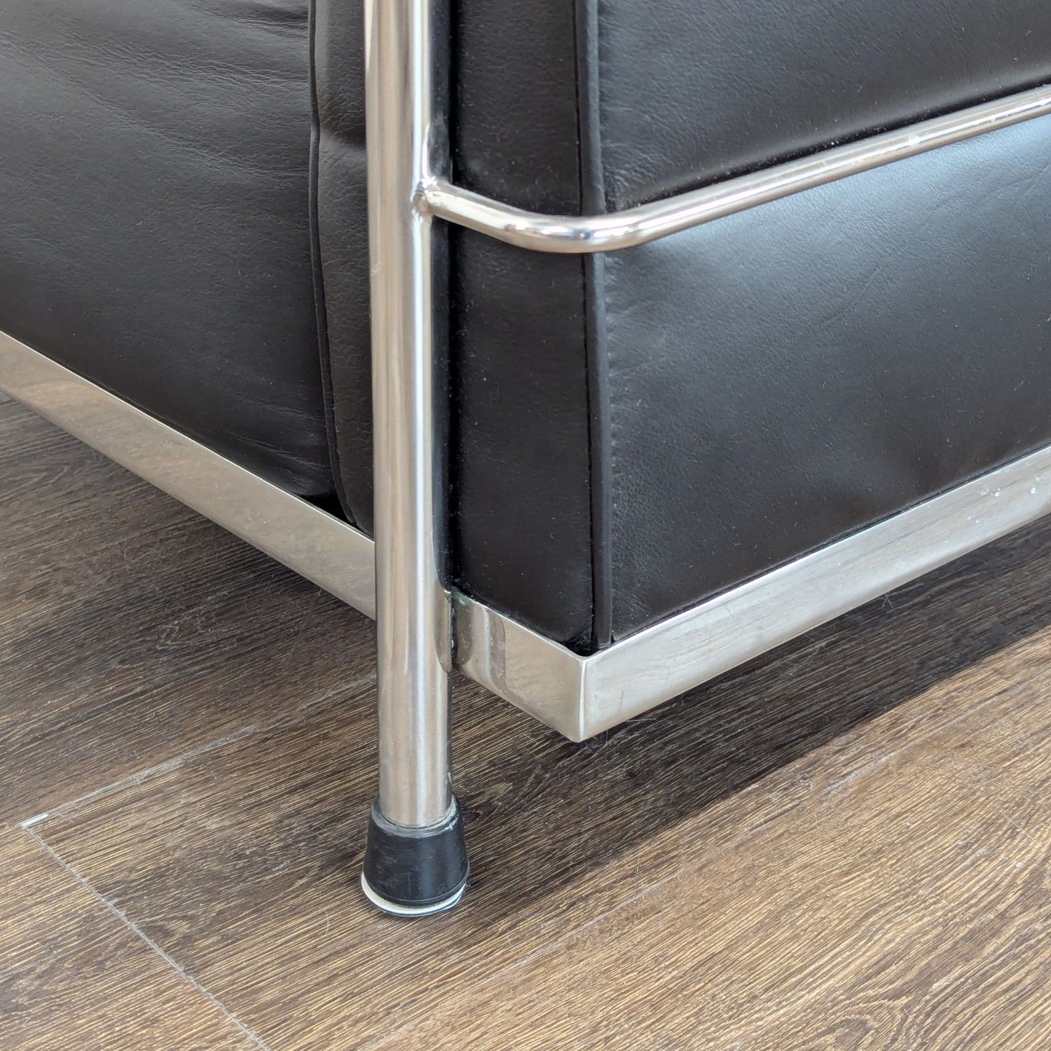 Design Within Reach LC2 Petit Modele Modern Black Armchair - image-8