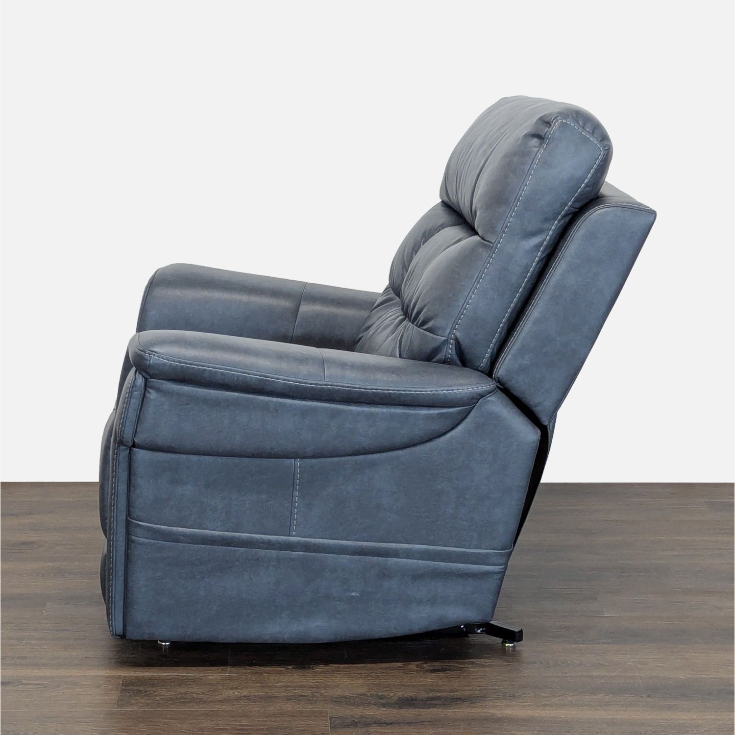 Pride Mobility Ultra PLR-4955 Electric Recliner - image-8