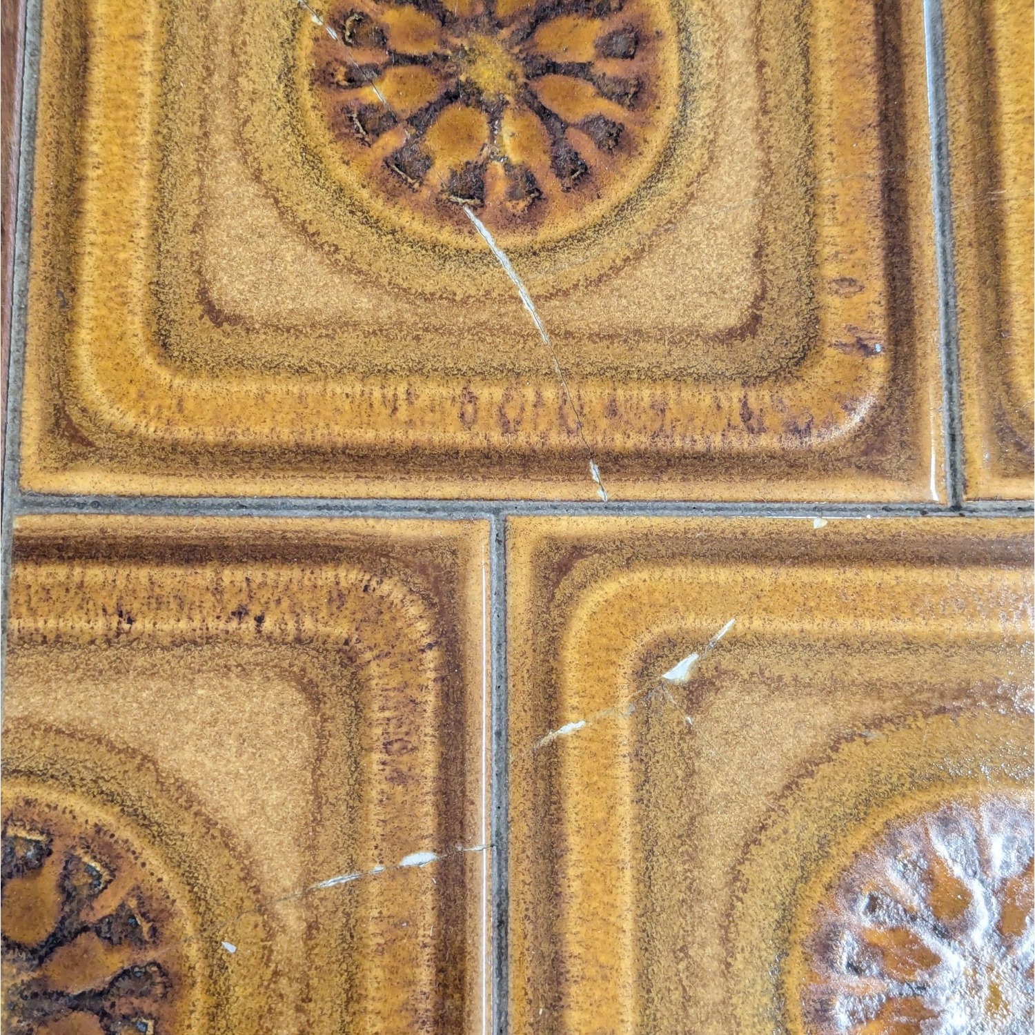 Vintage Mid-Century Tile Top Nesting Tables	 - image-11