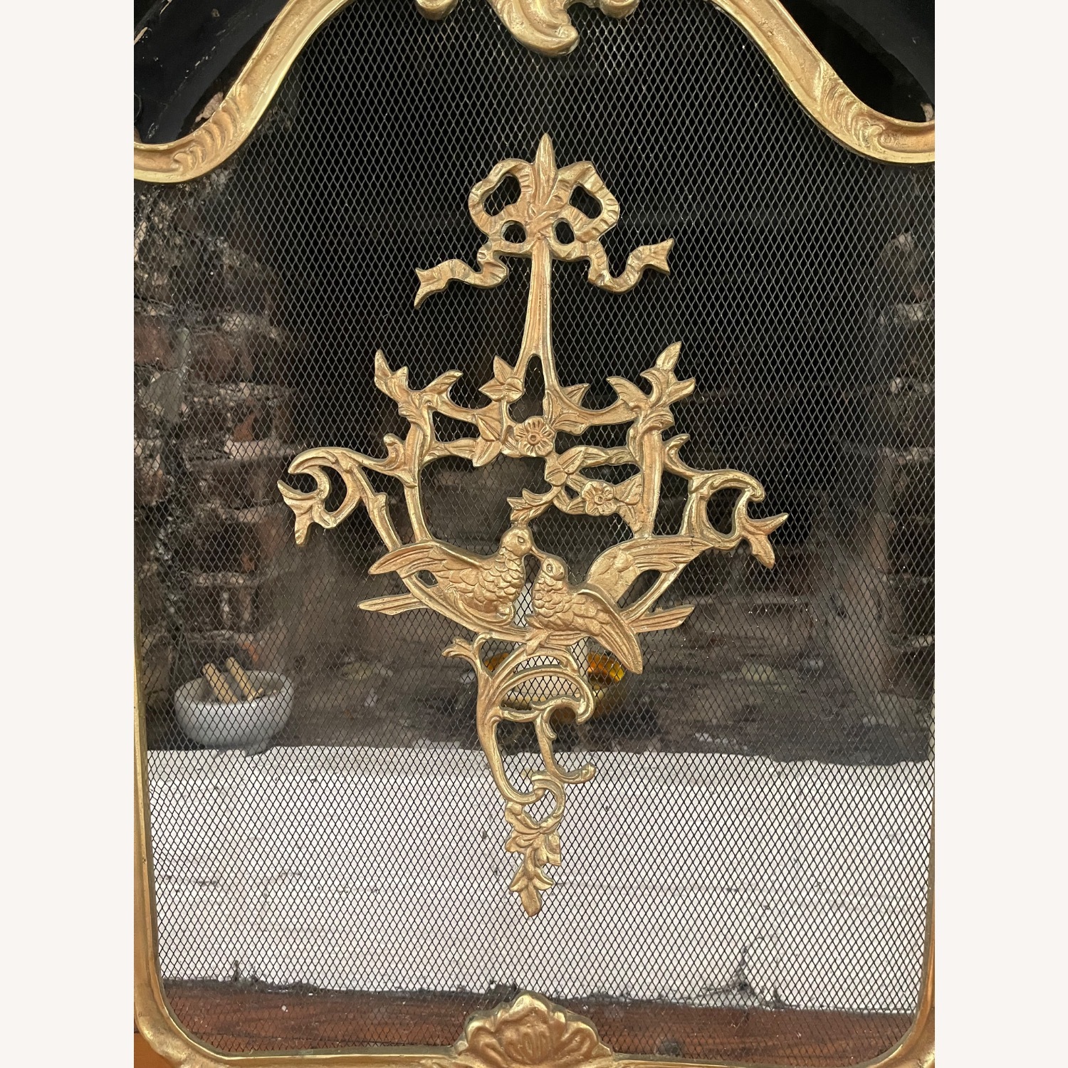 Vintage/Antique Gold Brass Décor - image-3