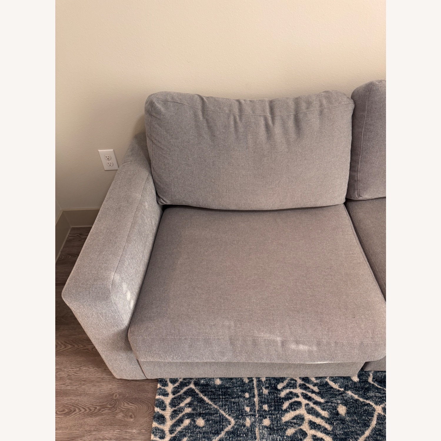 Ashley Furniture 3 Piece Modular W Chaise - image-4