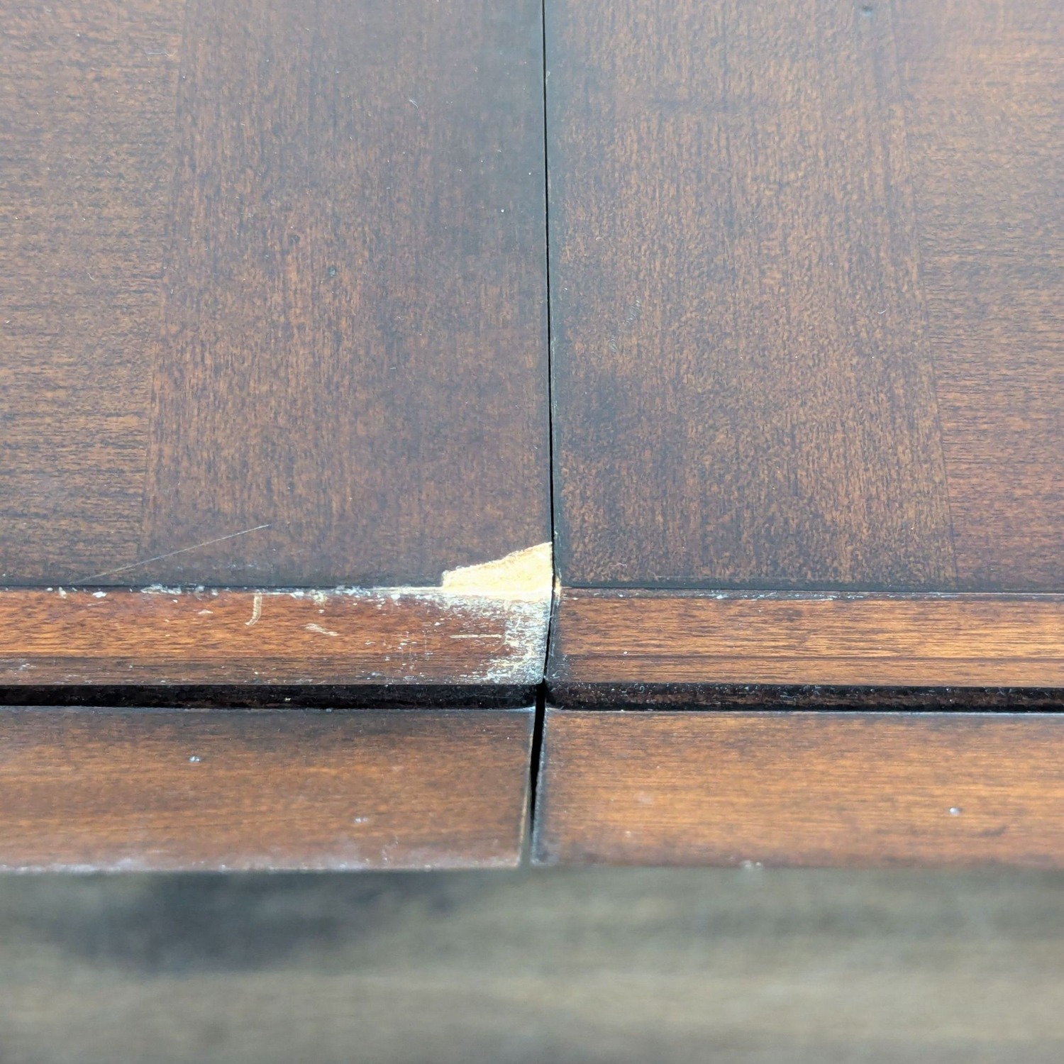 Bassett 9-Piece Wooden Extendable Dining Set   - image-15