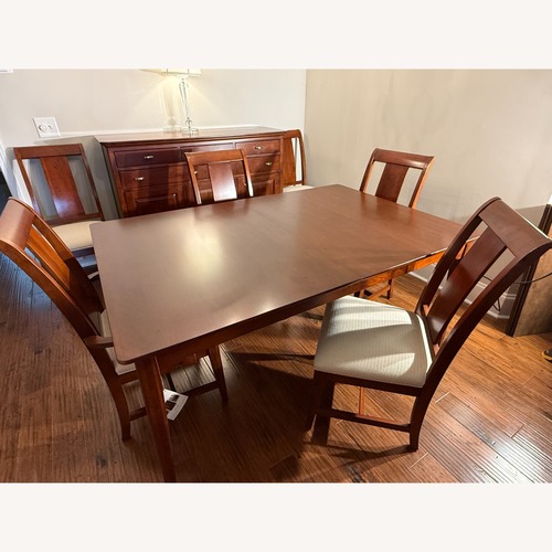 Used Kincaid Cherry Park Dining Set for sale on AptDeco