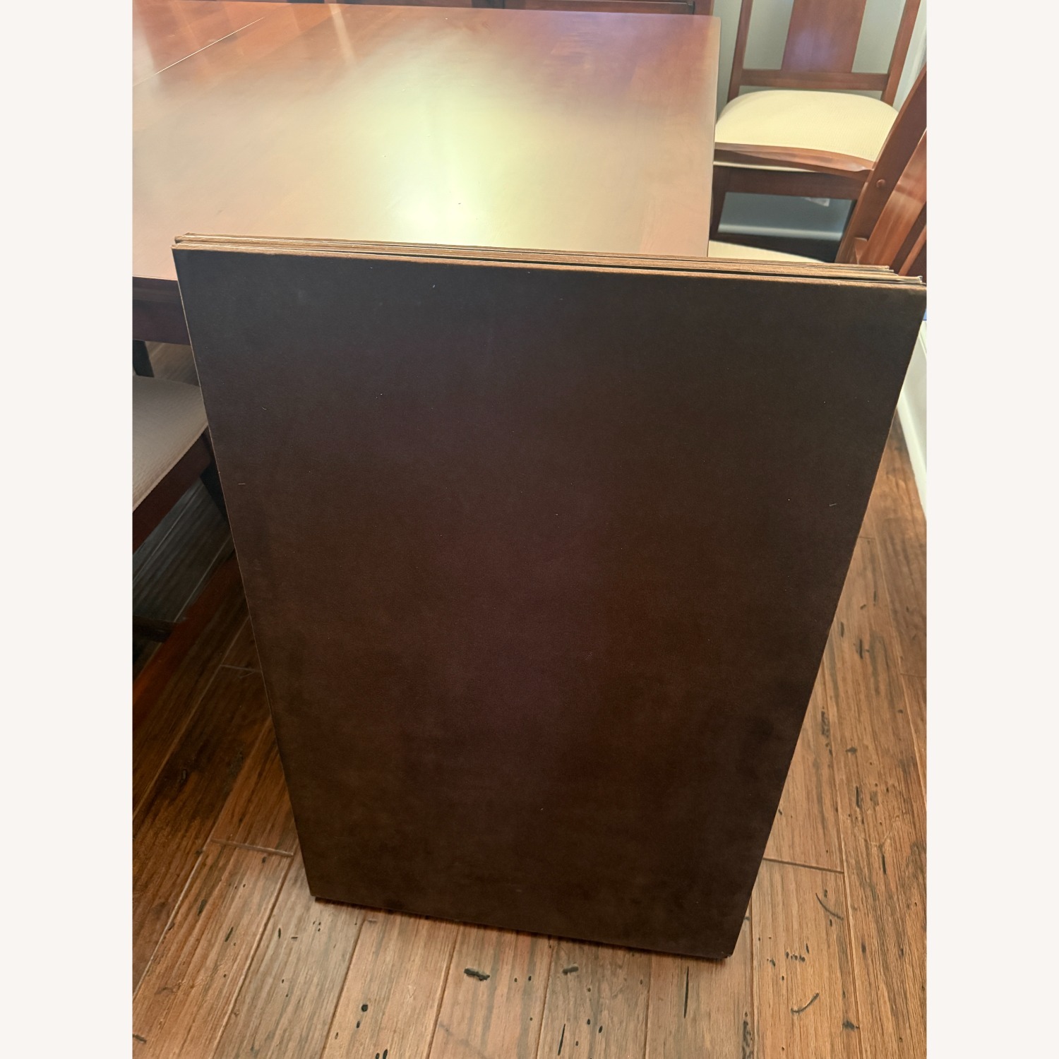 Kincaid Cherry Park Dining Set - image-7