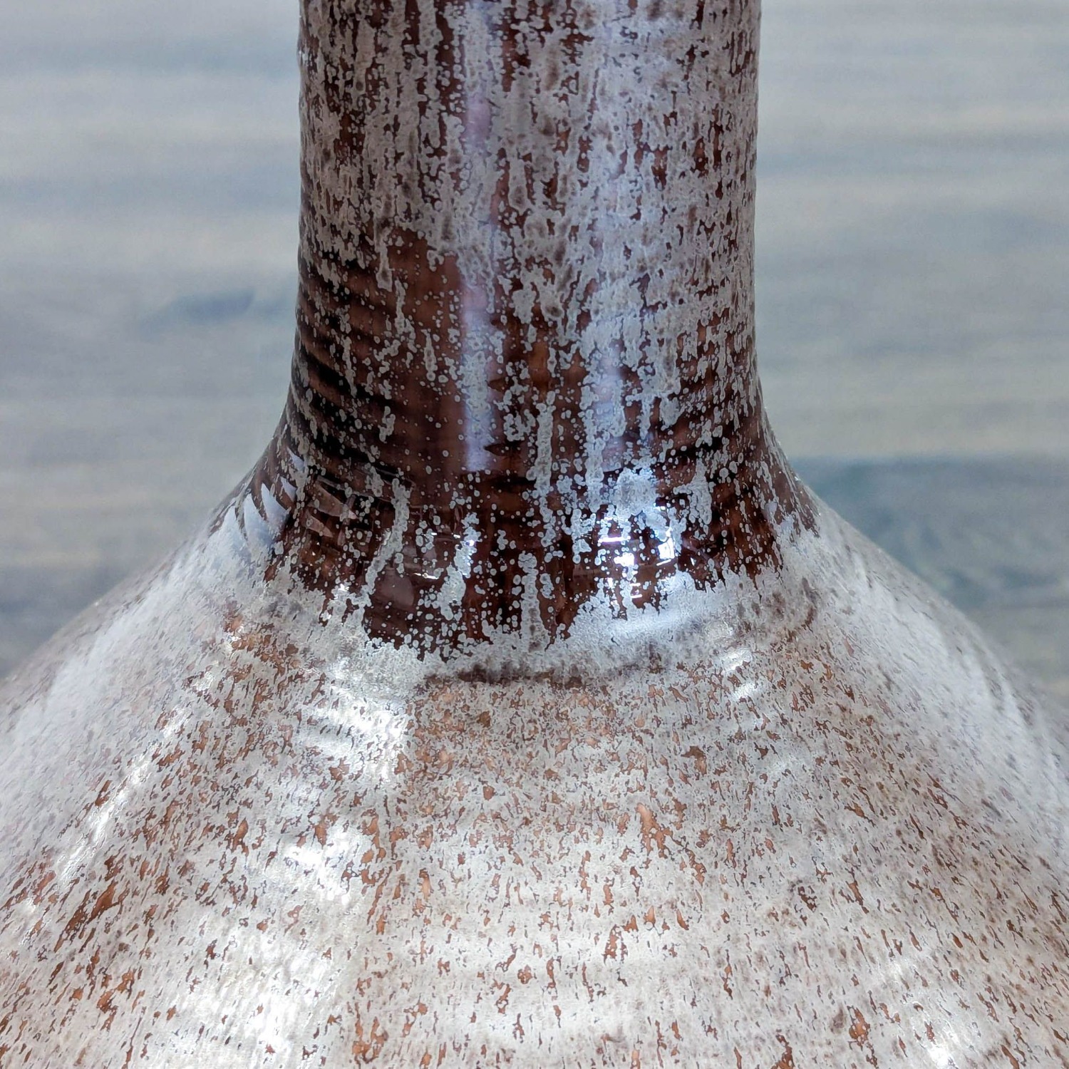 Modern Ceramic Table Lamp with Textured Brown - image-6