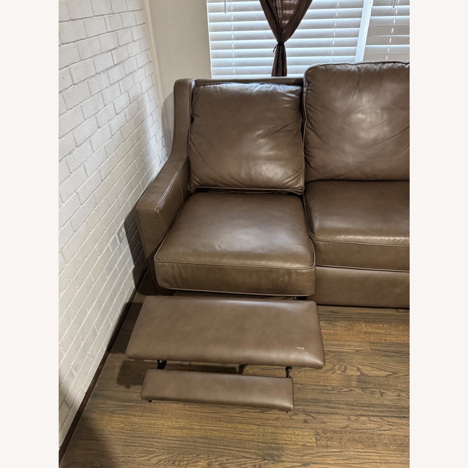 Bassett Dark Brown Leather 3+ Seater Sofa - image-8