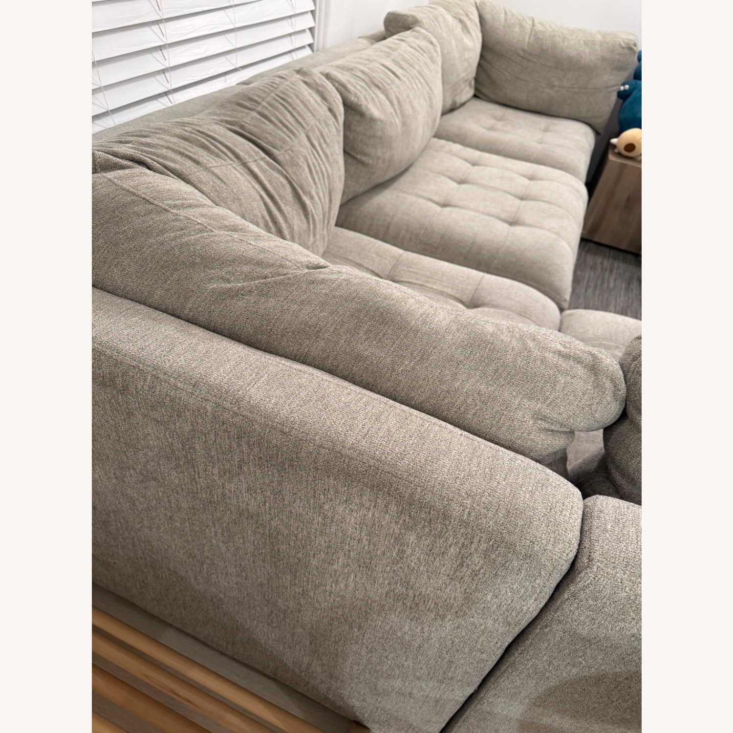 Thomasville Tisdale Modular 6-piece Sectional with Storage Ottoman - Beige - image-2