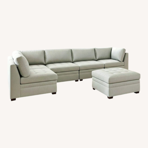 Used Thomasville Tisdale Modular 6-piece Sectional with Storage Ottoman - Beige for sale on AptDeco