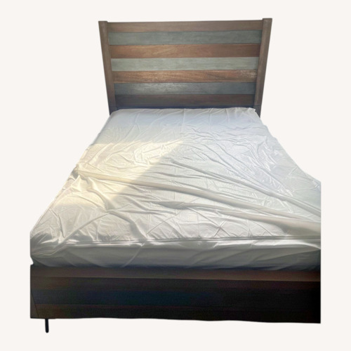 Used Full Size Bed for sale on AptDeco