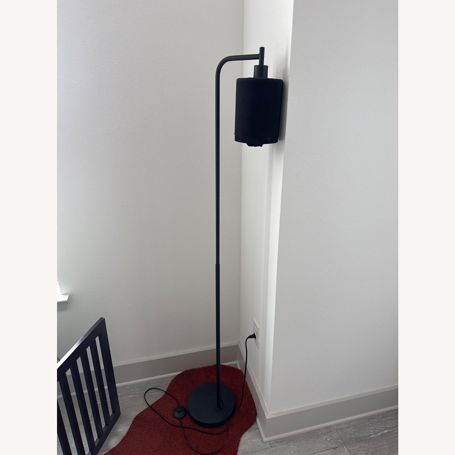 Black Metal Floor Lamp - image-4